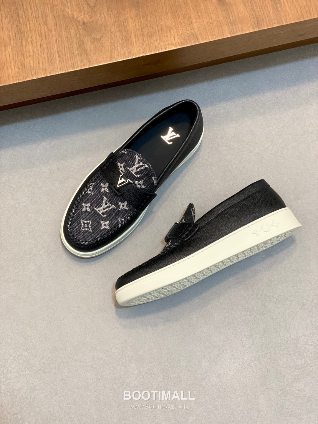 Louis Vuitton Monogram Logo Leather Mesh White Sneakers 루이비통 모노그램 로고 레더 메쉬 화이트 스니커즈 5