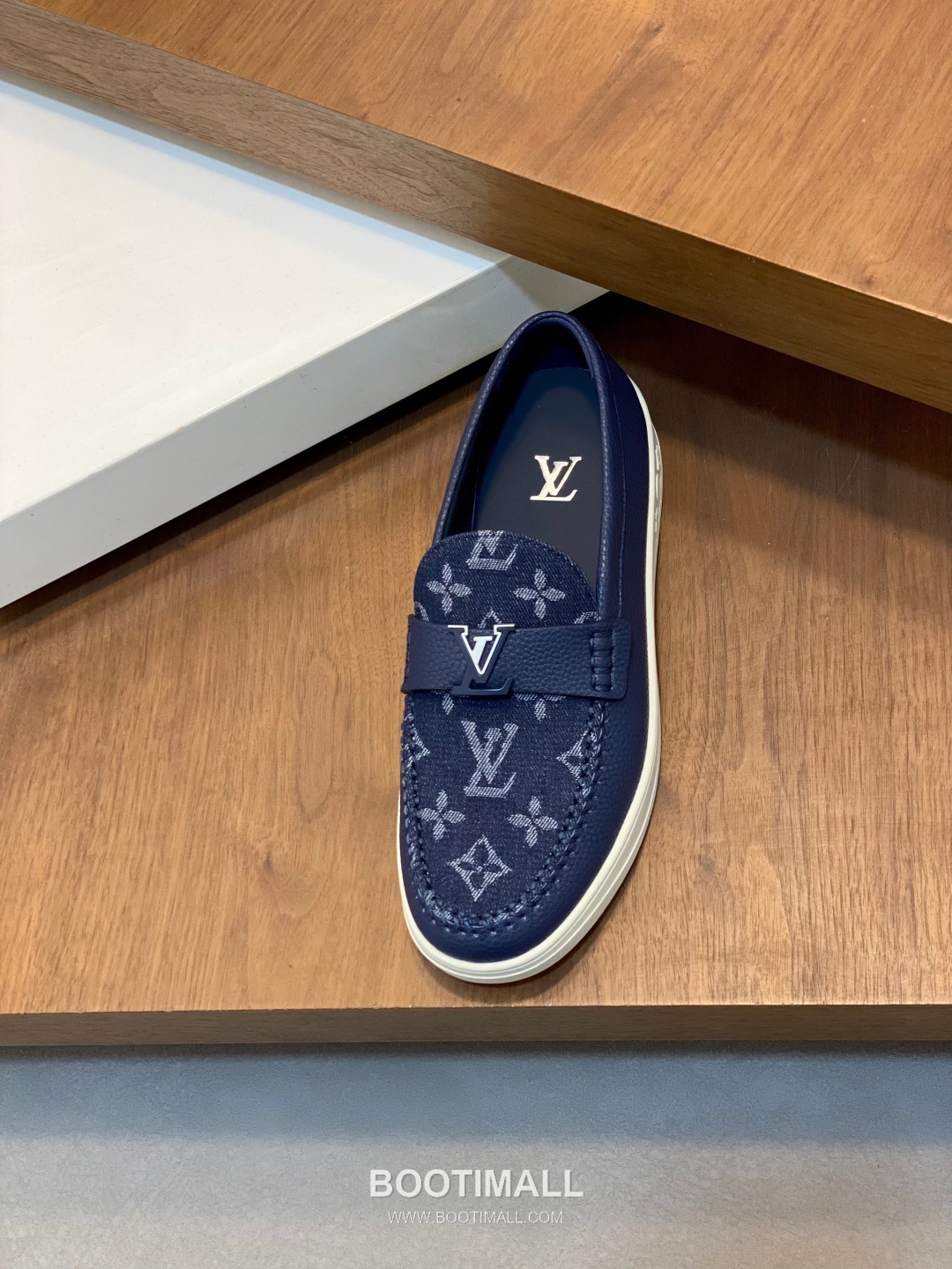 Louis Vuitton Monogram Logo Leather Mesh White Sneakers 루이비통 모노그램 로고 레더 메쉬 화이트 스니커즈 6