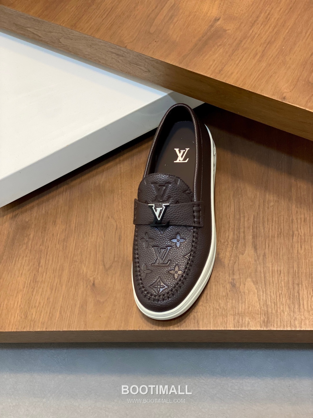 Louis Vuitton Monogram Logo Leather Mesh White Sneakers 루이비통 모노그램 로고 레더 메쉬 화이트 스니커즈 6