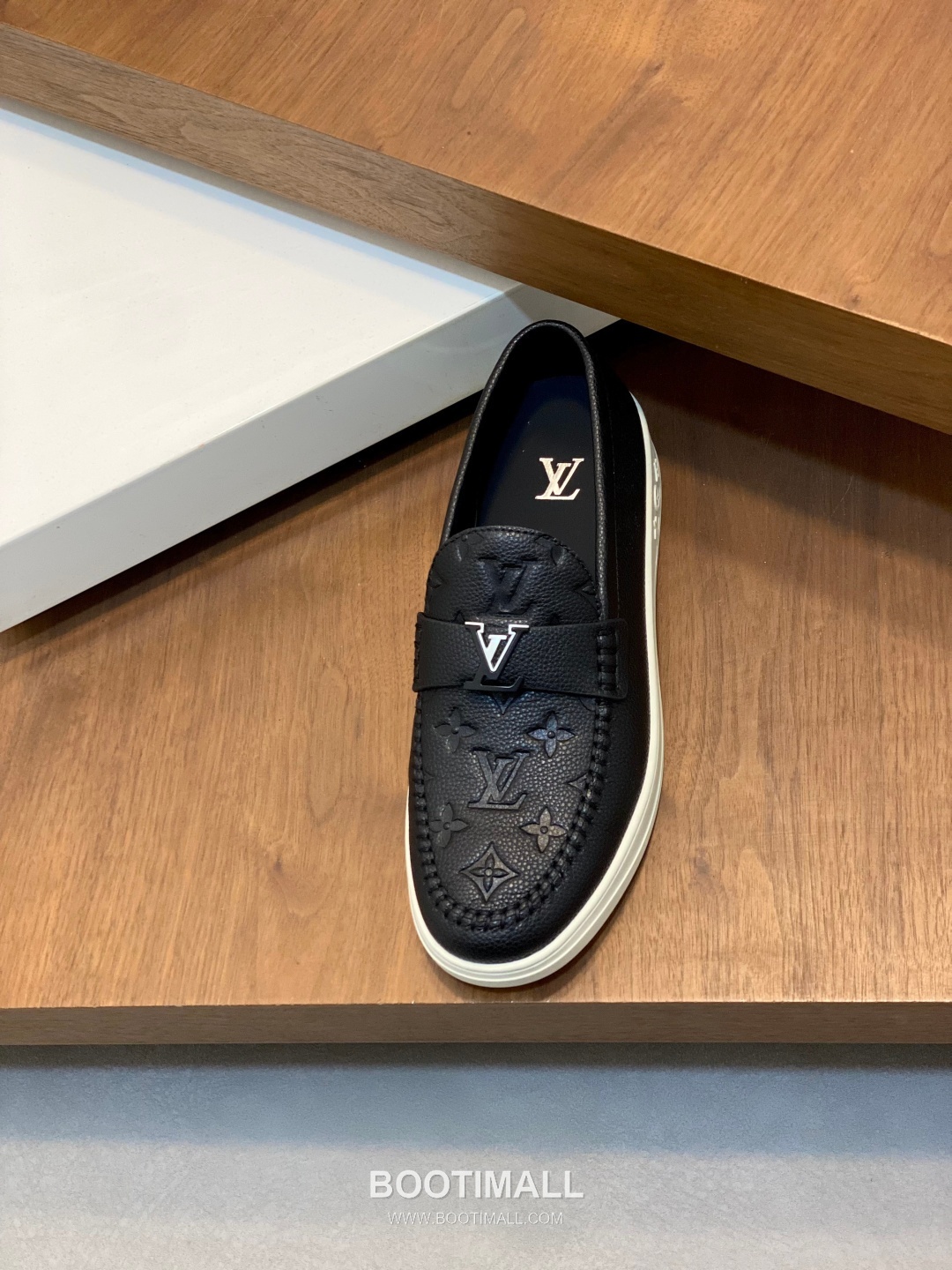 Louis Vuitton Monogram Logo Leather Mesh White Sneakers 루이비통 모노그램 로고 레더 메쉬 화이트 스니커즈 6