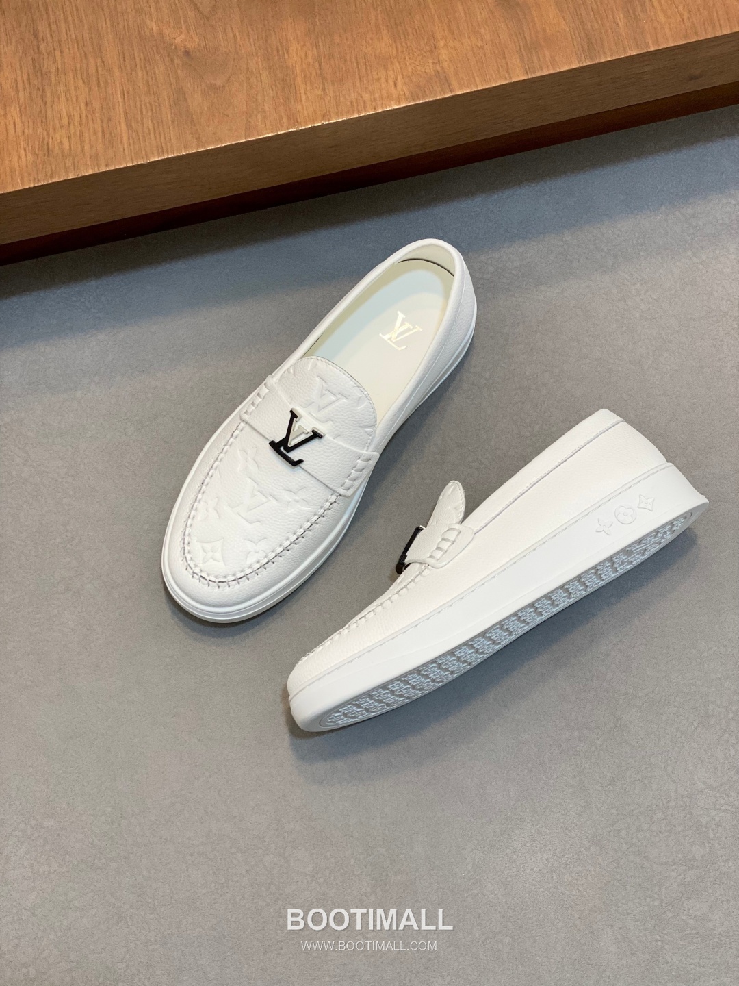 Louis Vuitton Monogram Logo Leather Mesh White Sneakers 루이비통 모노그램 로고 레더 메쉬 화이트 스니커즈 5