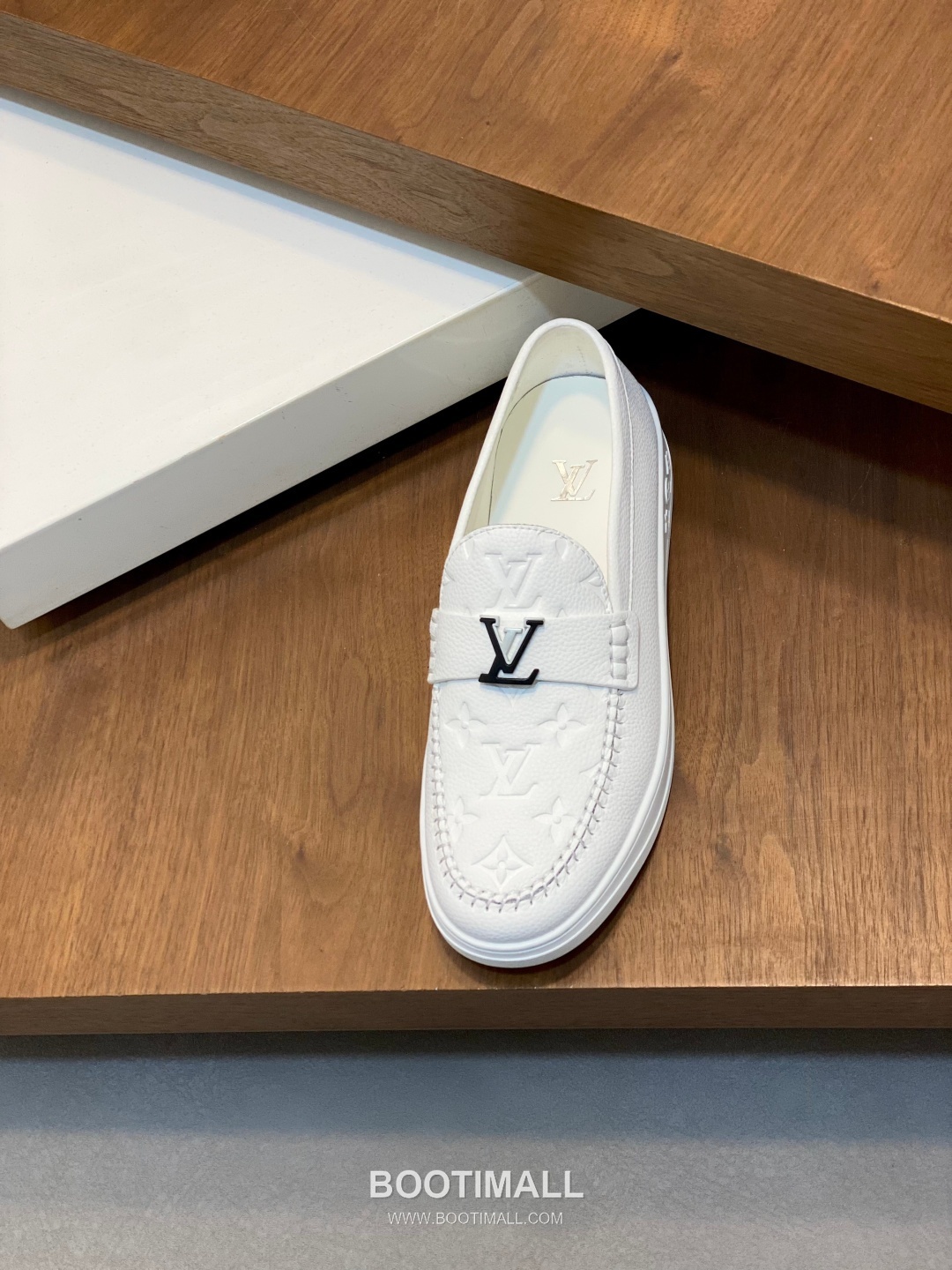 Louis Vuitton Monogram Logo Leather Mesh White Sneakers 루이비통 모노그램 로고 레더 메쉬 화이트 스니커즈 6