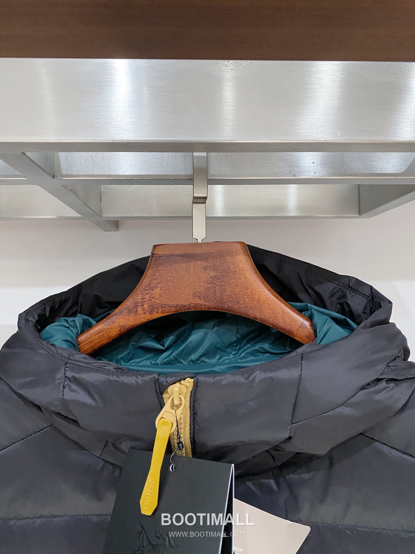 Arc'teryx Lightweight Down Jacket Black 아크테릭스 경량 다운 재킷 블랙 2