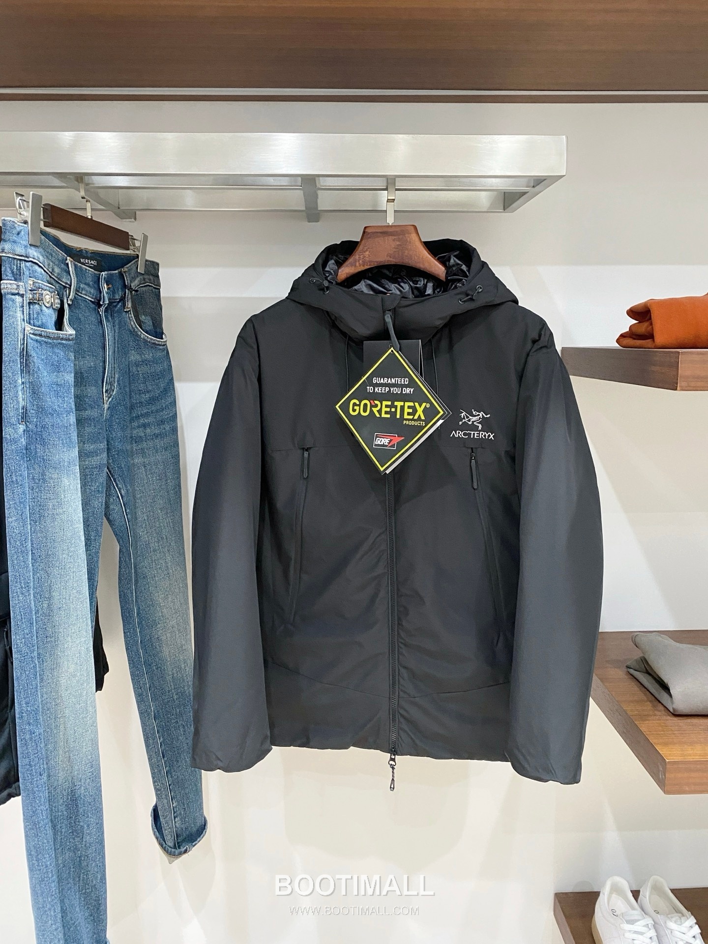 Arc'teryx Lightweight Down Jacket Navy 아크테릭스 경량 다운 재킷 네이비 2