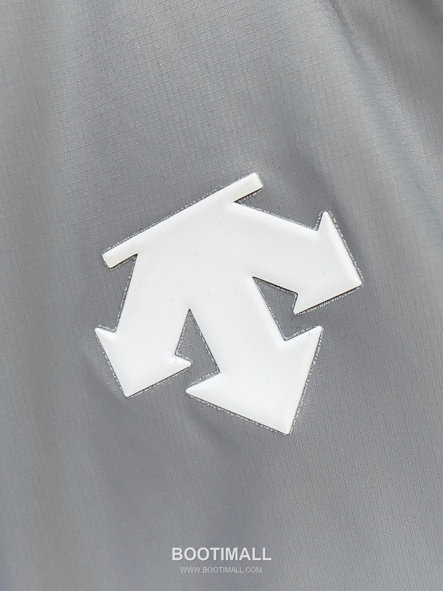 Off-White Descente Down Vest Lightweight Warm 디센트 다운 베스트 경량 보온 남성 조끼 P490 5