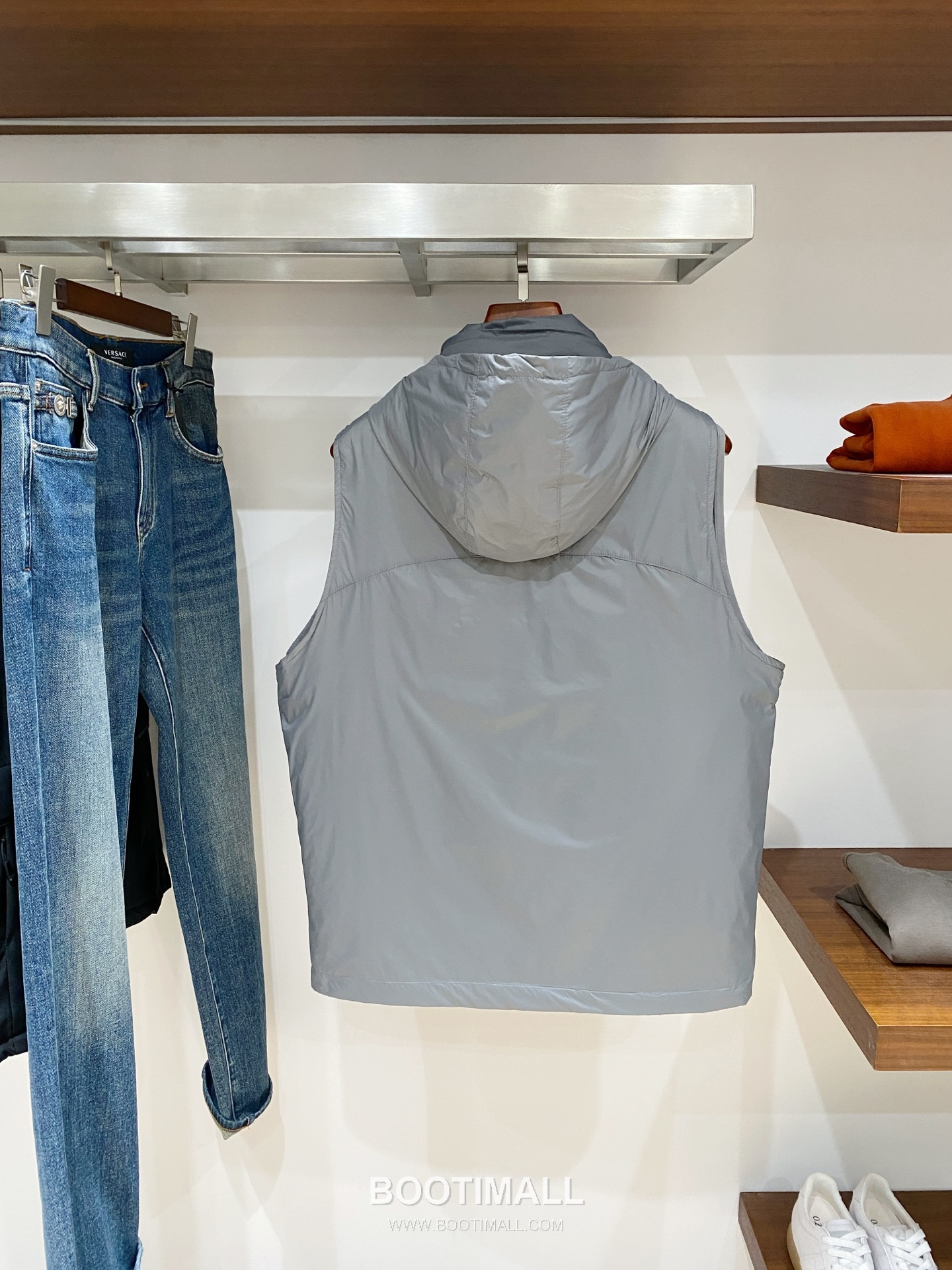 Off-White Descente Down Vest Lightweight Warm 디센트 다운 베스트 경량 보온 남성 조끼 P490 9