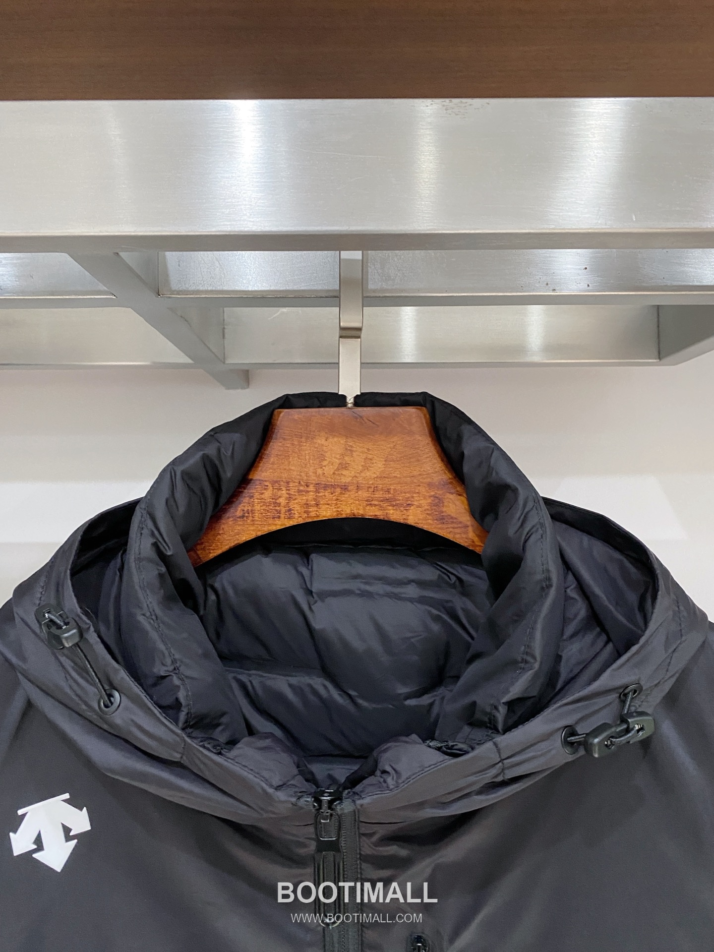 Off-White Descente Down Vest Men 디센트 다운 베스트 남성 조끼 P490 3