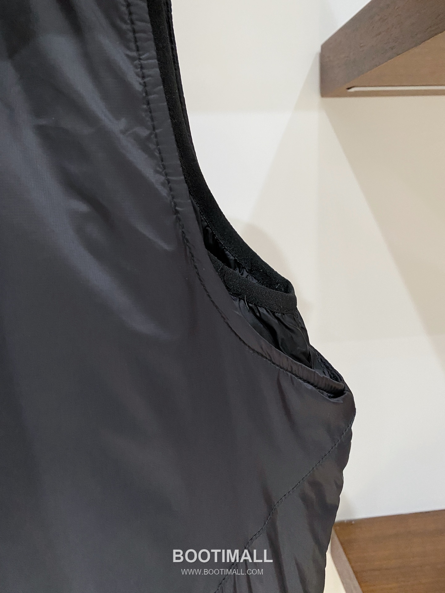 Off-White Descente Down Vest Men 디센트 다운 베스트 남성 조끼 P490 6