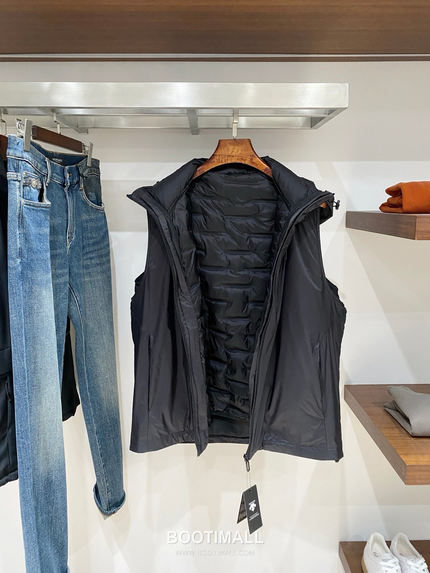 Off-White Descente Down Vest Men 디센트 다운 베스트 남성 조끼 P490 7