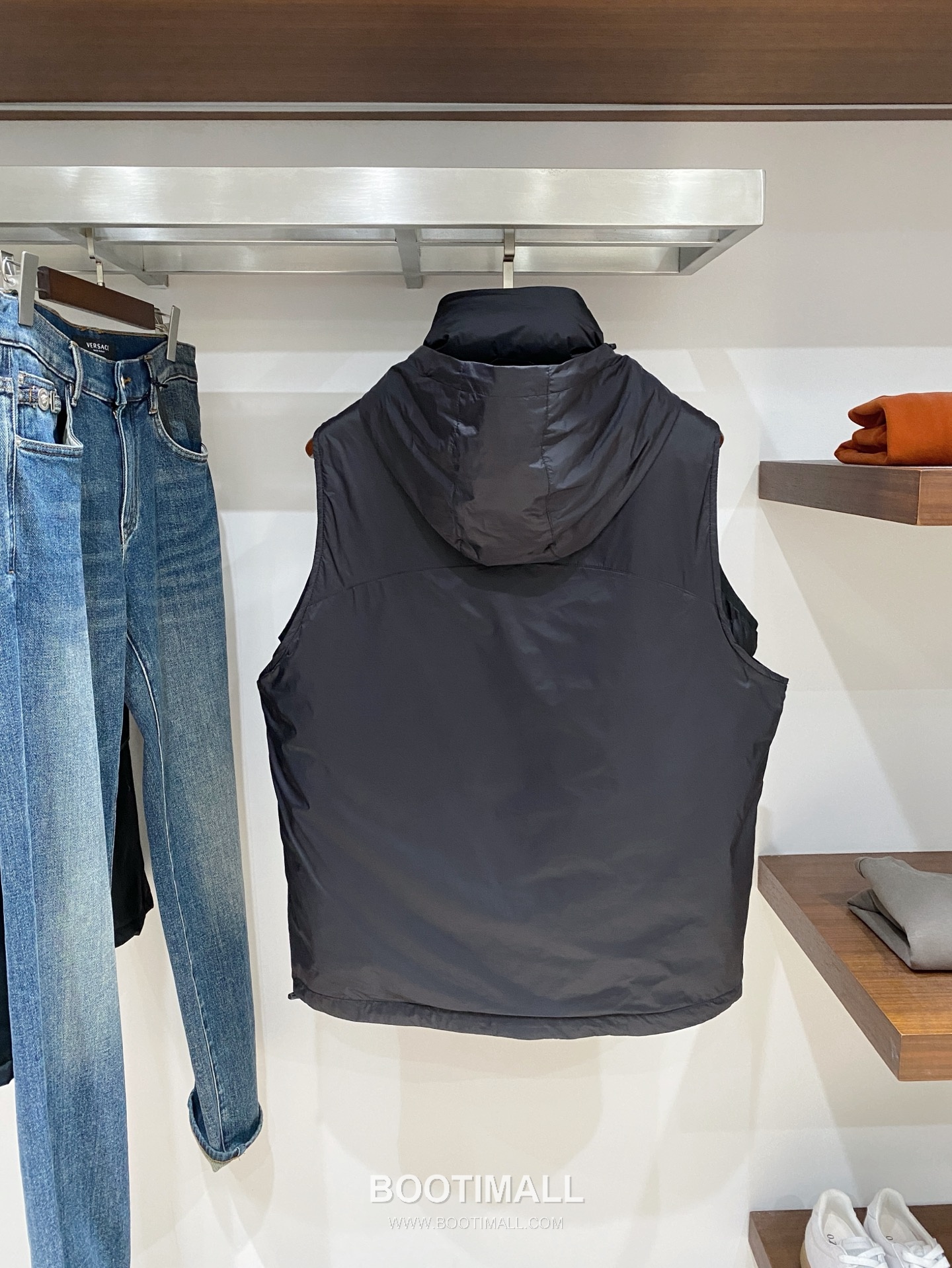 Off-White Descente Down Vest Men 디센트 다운 베스트 남성 조끼 P490 9