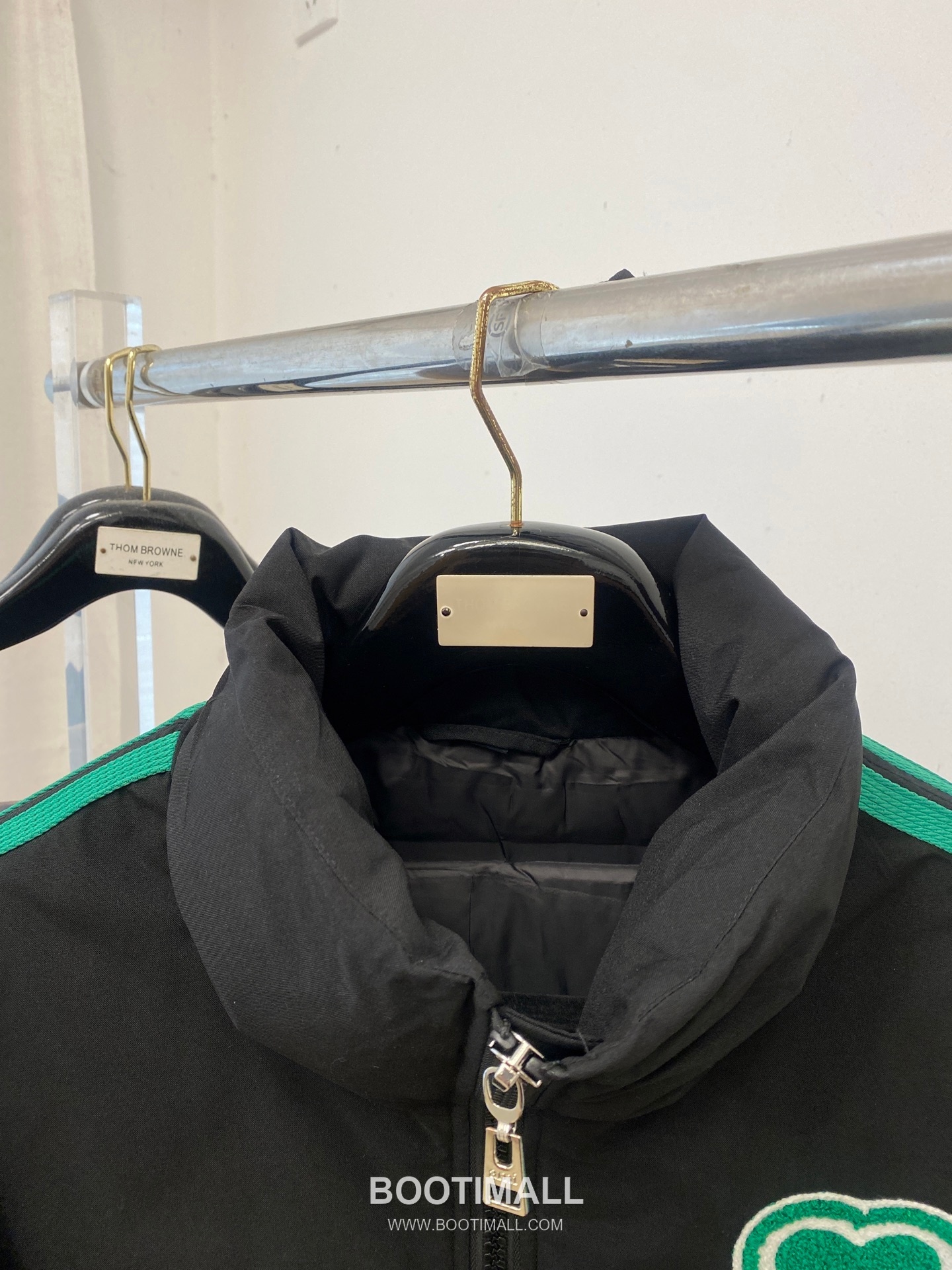 AMI Light Down Jacket Black 아미 라이트 다운 자켓 블랙 P640 2