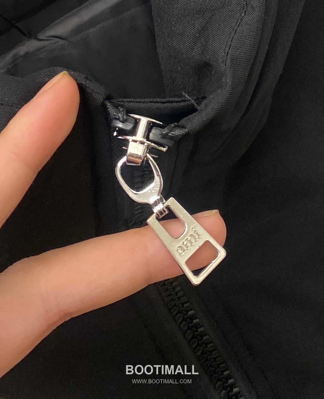 AMI Light Down Jacket Black 아미 라이트 다운 자켓 블랙 P640 6