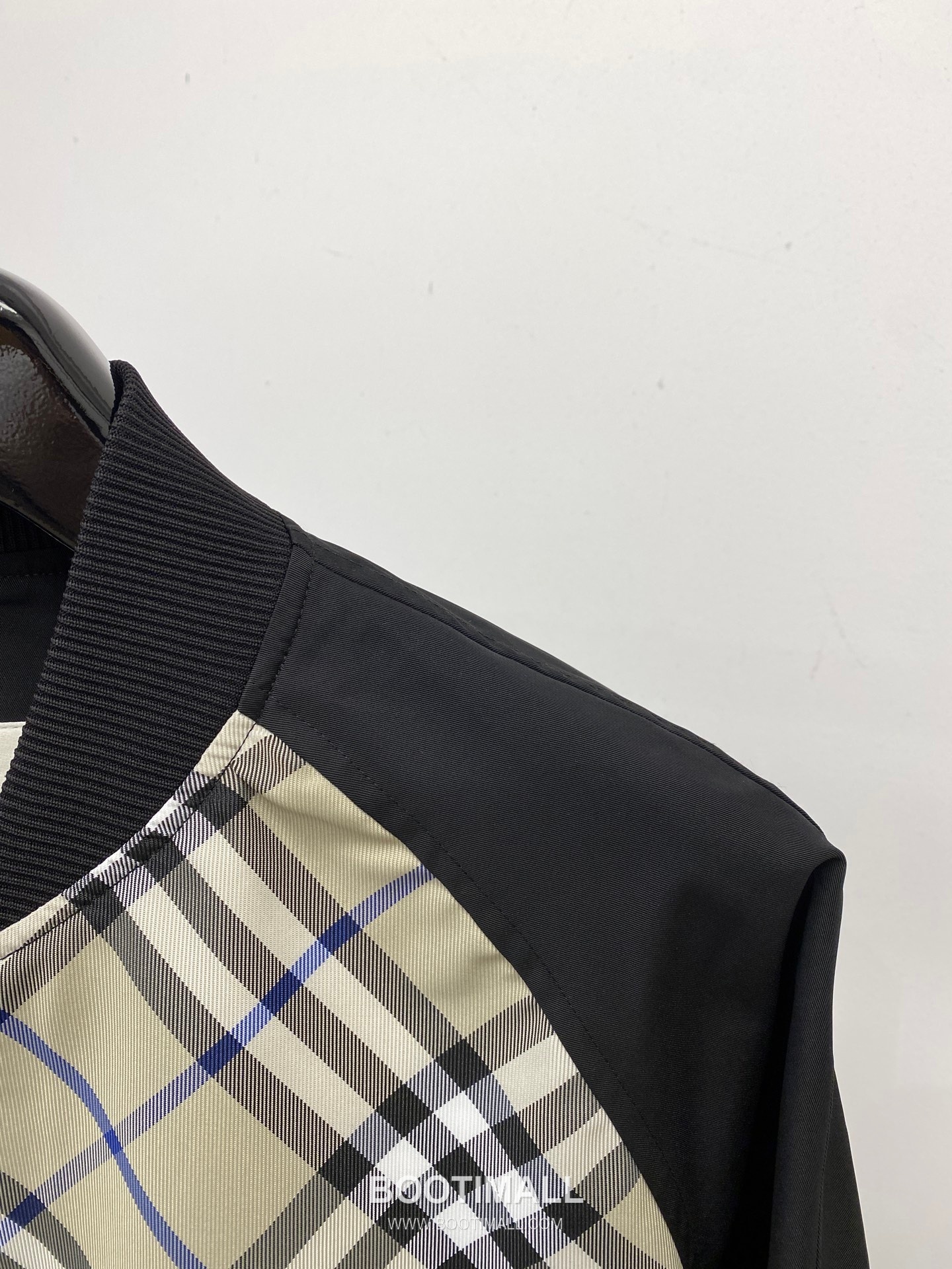 Burberry Reversible Logo Jacket Navy Beige 버버리 리버서블 로고 자켓 네이비 베이지 P400 3