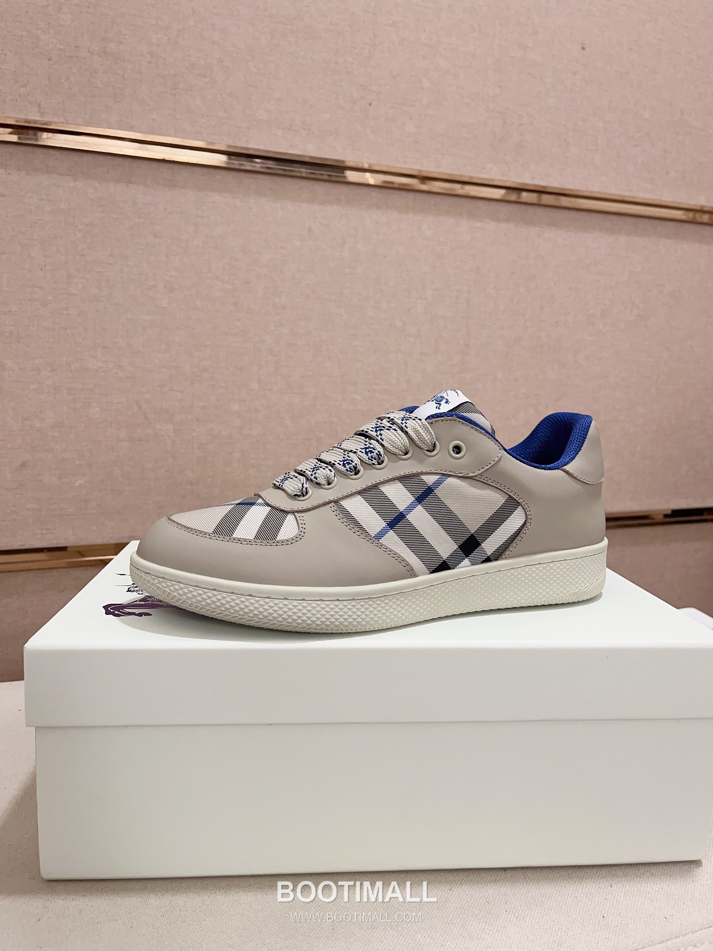 Burberry Vintage Check Cotton Calfskin Leather Low-Top Sneakers 버버리 빈티지 체크 코튼 송아지 가죽 로우탑 스니커즈 1