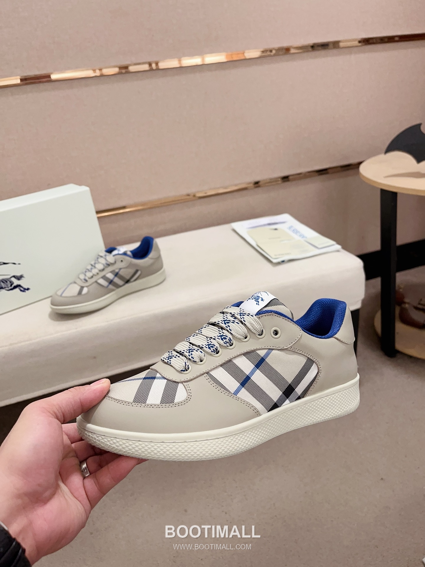 Burberry Vintage Check Cotton Calfskin Leather Low-Top Sneakers 버버리 빈티지 체크 코튼 송아지 가죽 로우탑 스니커즈 3