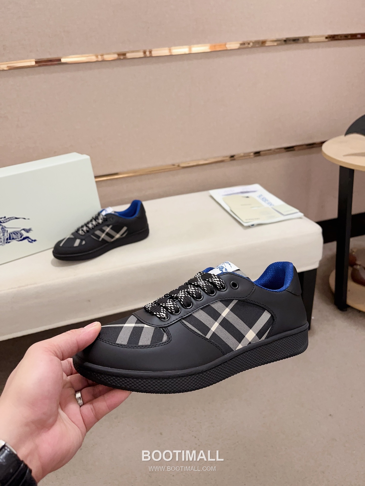 Burberry Vintage Check Cotton Calfskin Leather Low-Top Sneakers 버버리 빈티지 체크 코튼 송아지 가죽 로우탑 스니커즈 3