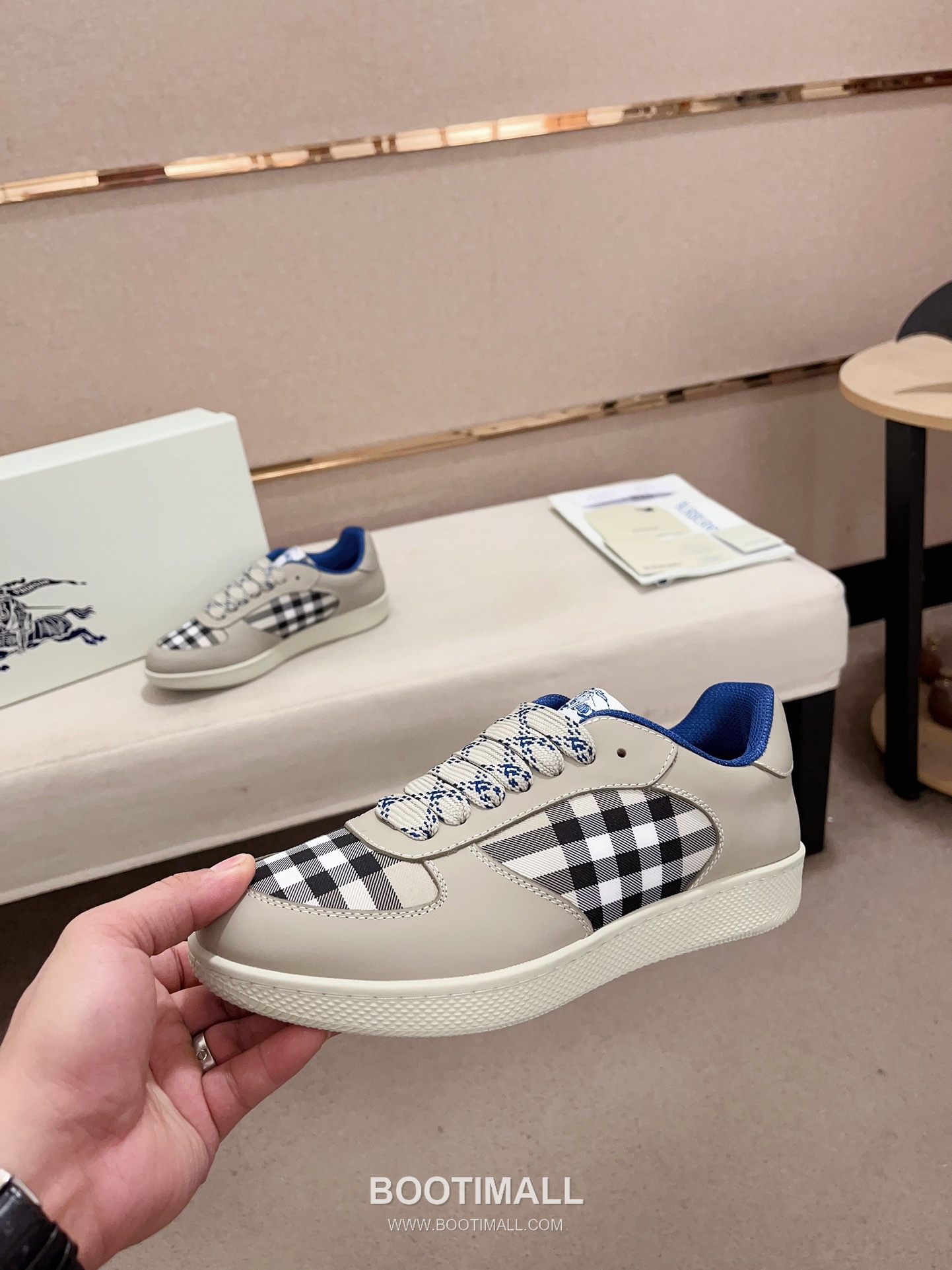 Burberry Vintage Check Cotton Calfskin Leather Low-Top Sneakers 버버리 빈티지 체크 코튼 송아지 가죽 로우탑 스니커즈 3