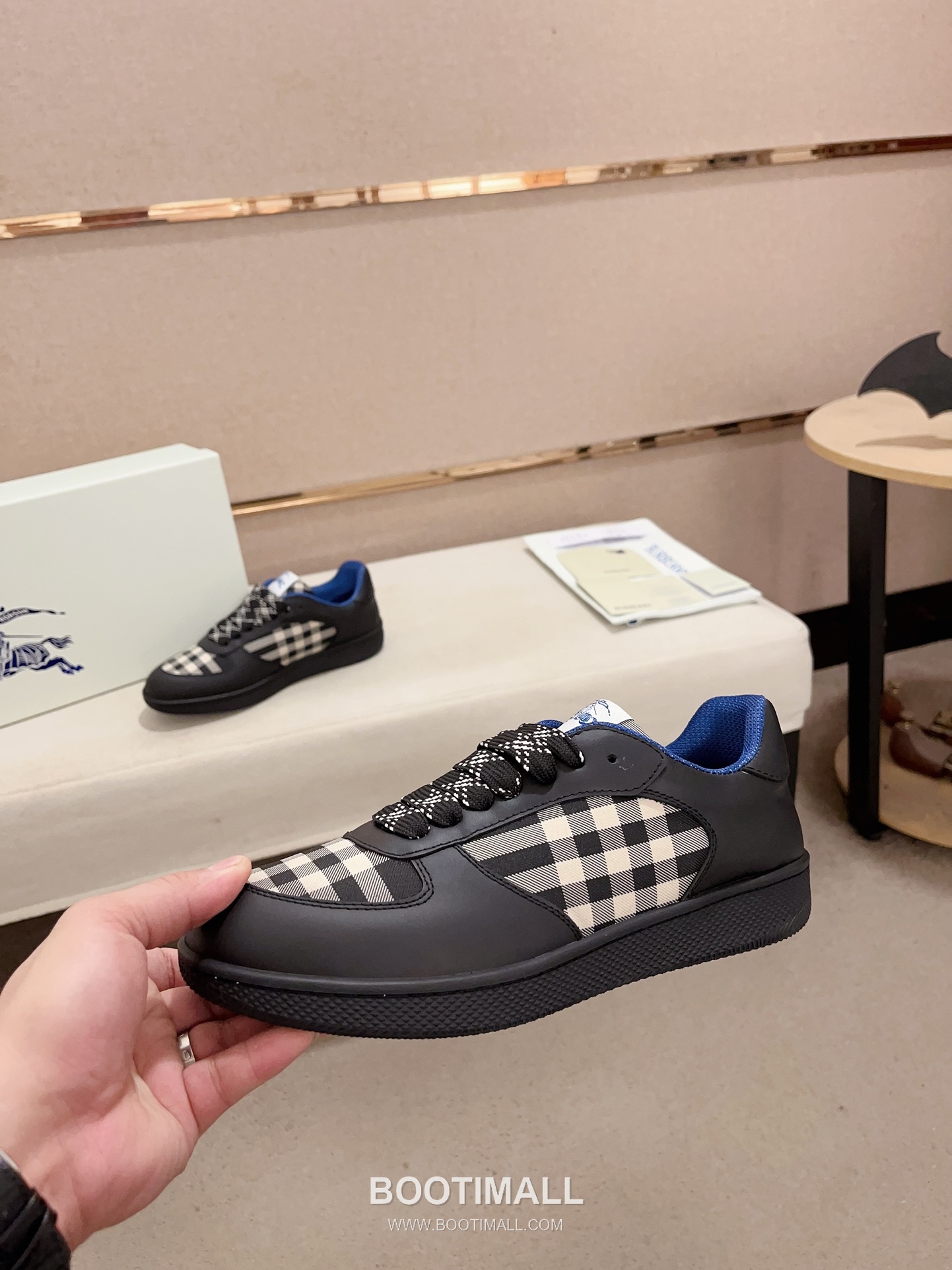 Burberry Vintage Check Cotton Calfskin Leather Low-Top Sneakers 버버리 빈티지 체크 코튼 송아지 가죽 로우탑 스니커즈 3