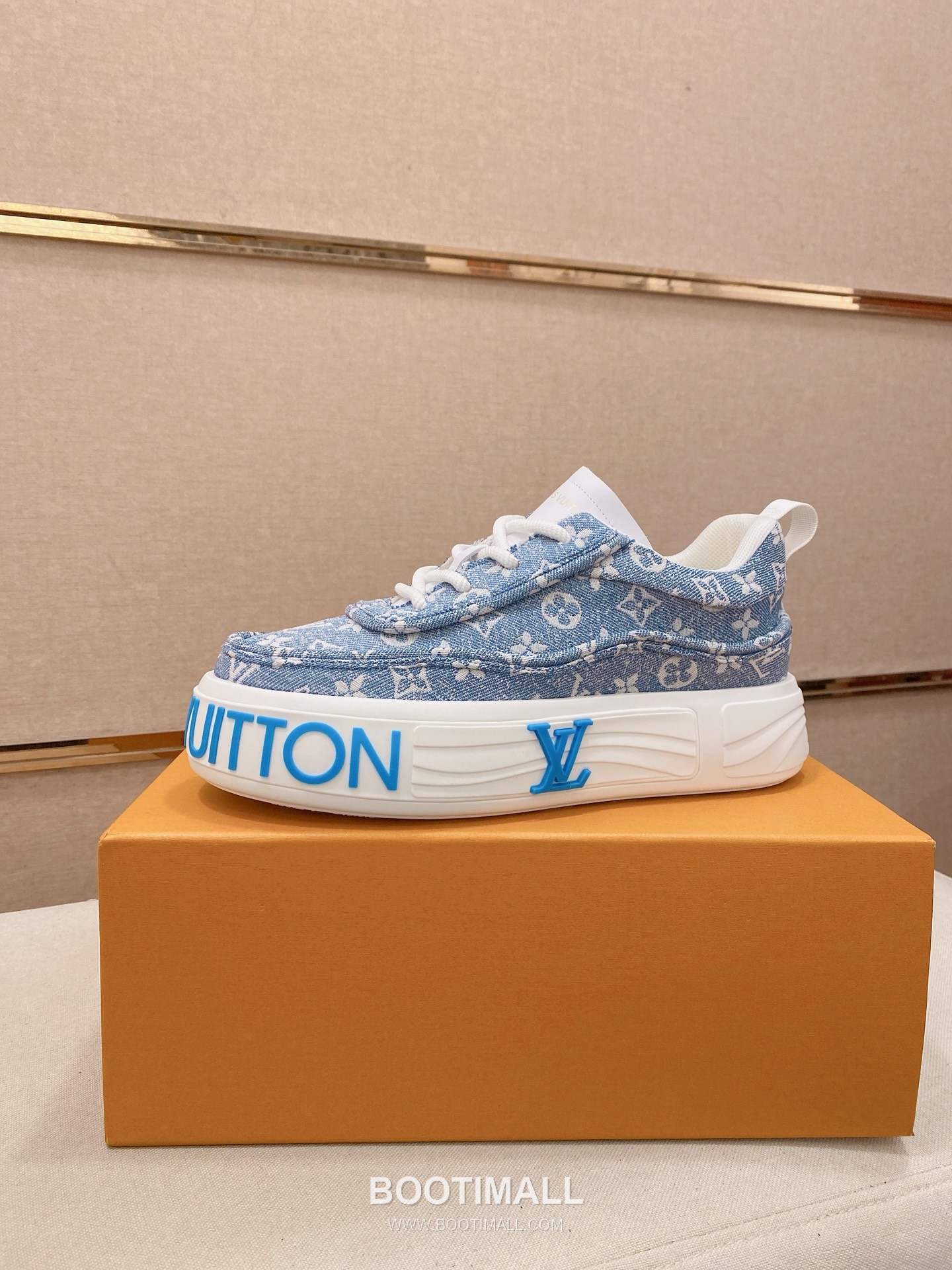Louis Vuitton Leather Sneakers 루이비통 레더 스니커즈 1