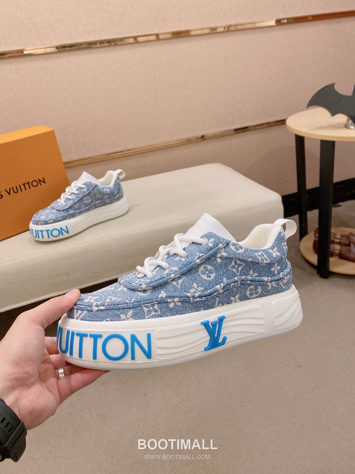 Louis Vuitton Leather Sneakers 루이비통 레더 스니커즈 3
