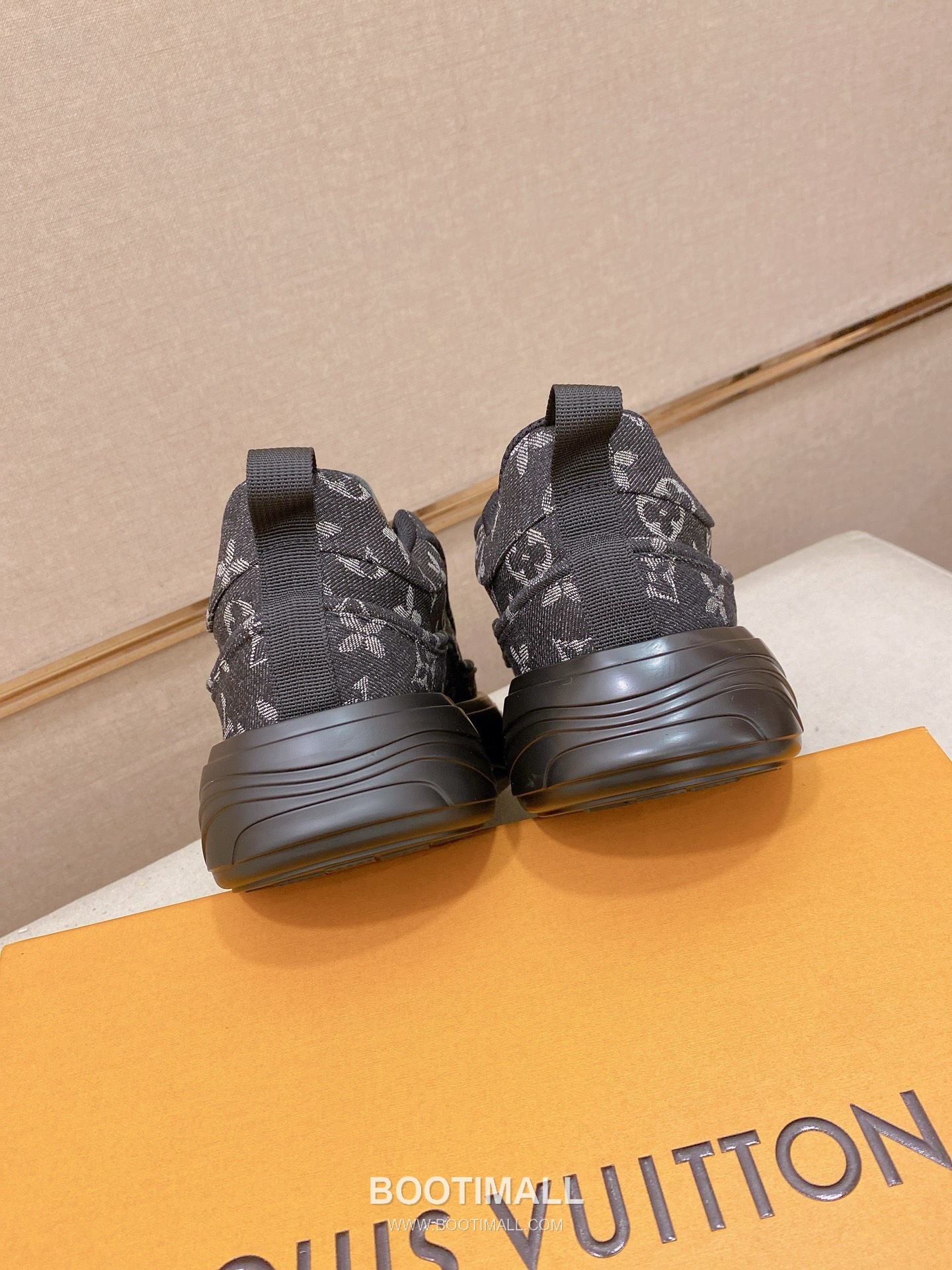 Louis Vuitton Leather Sneakers 루이비통 레더 스니커즈 8