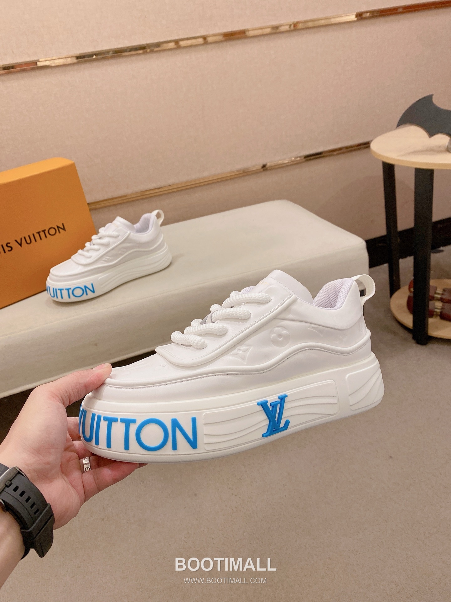 Louis Vuitton Leather Sneakers 루이비통 레더 스니커즈 3