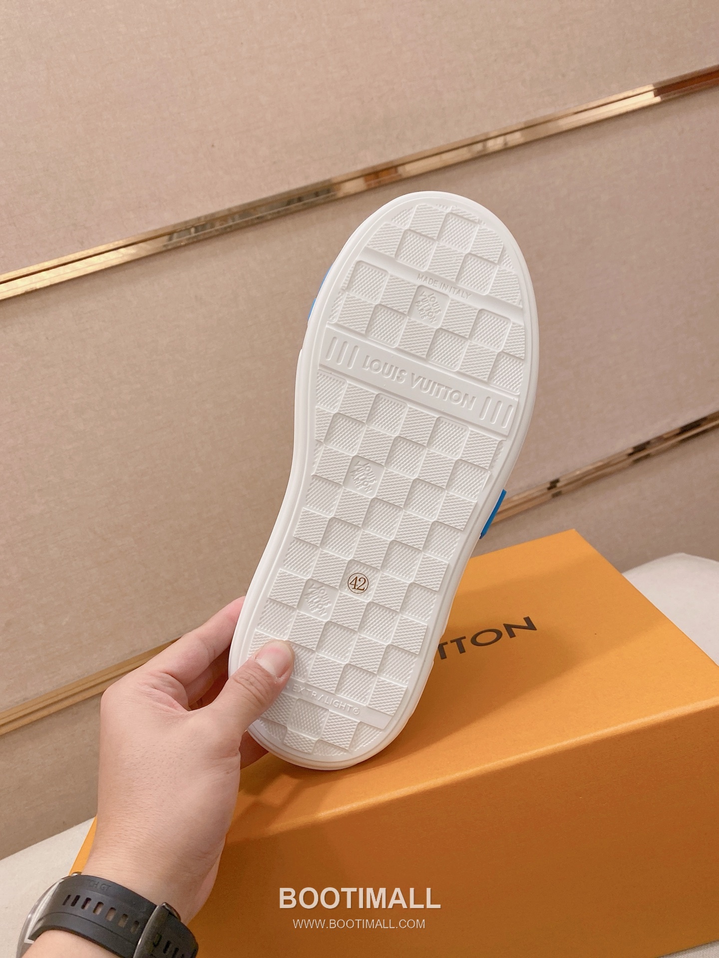 Louis Vuitton Leather Sneakers 루이비통 레더 스니커즈 9