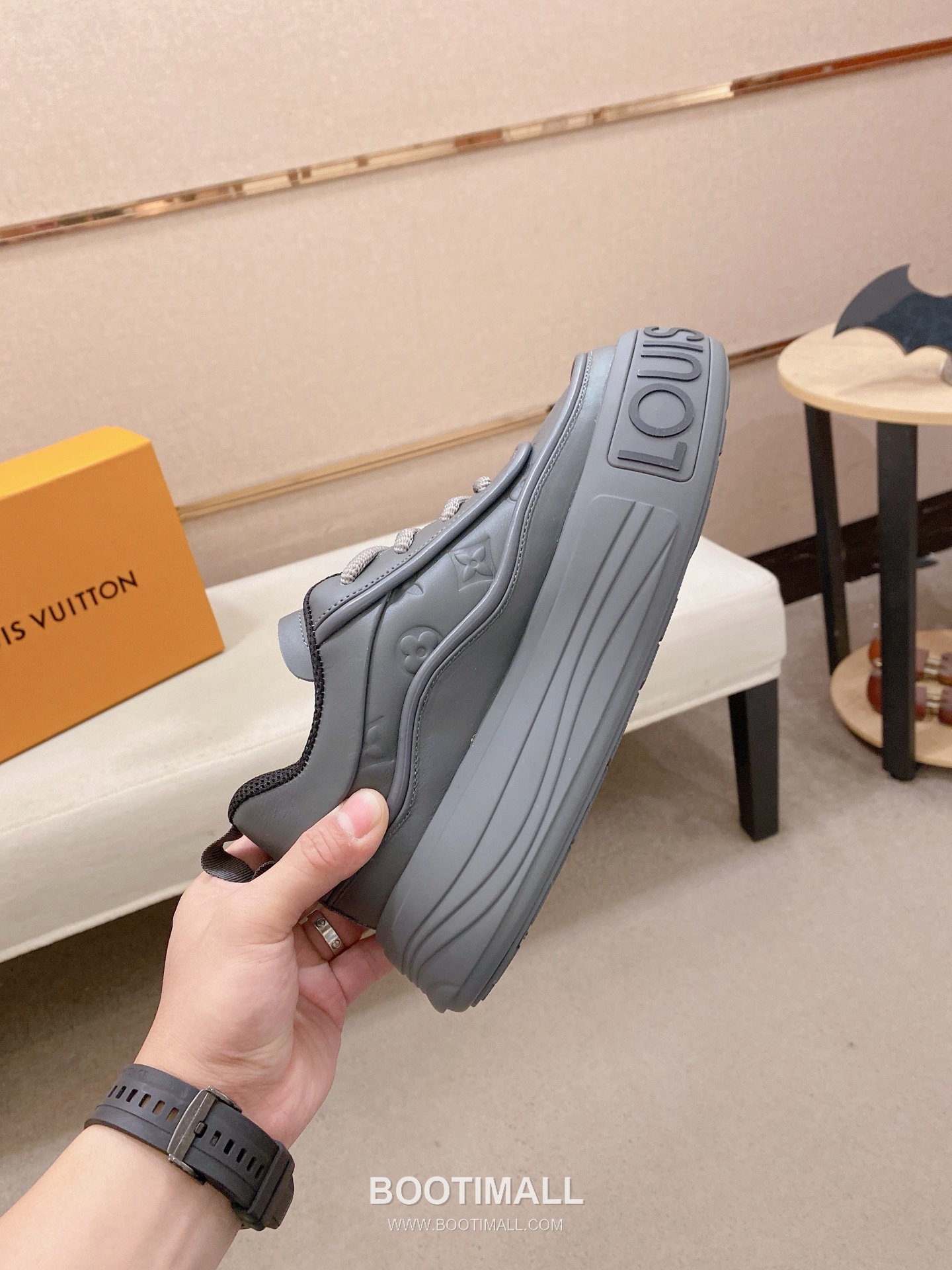 Louis Vuitton Leather Sneakers 루이비통 레더 스니커즈 5