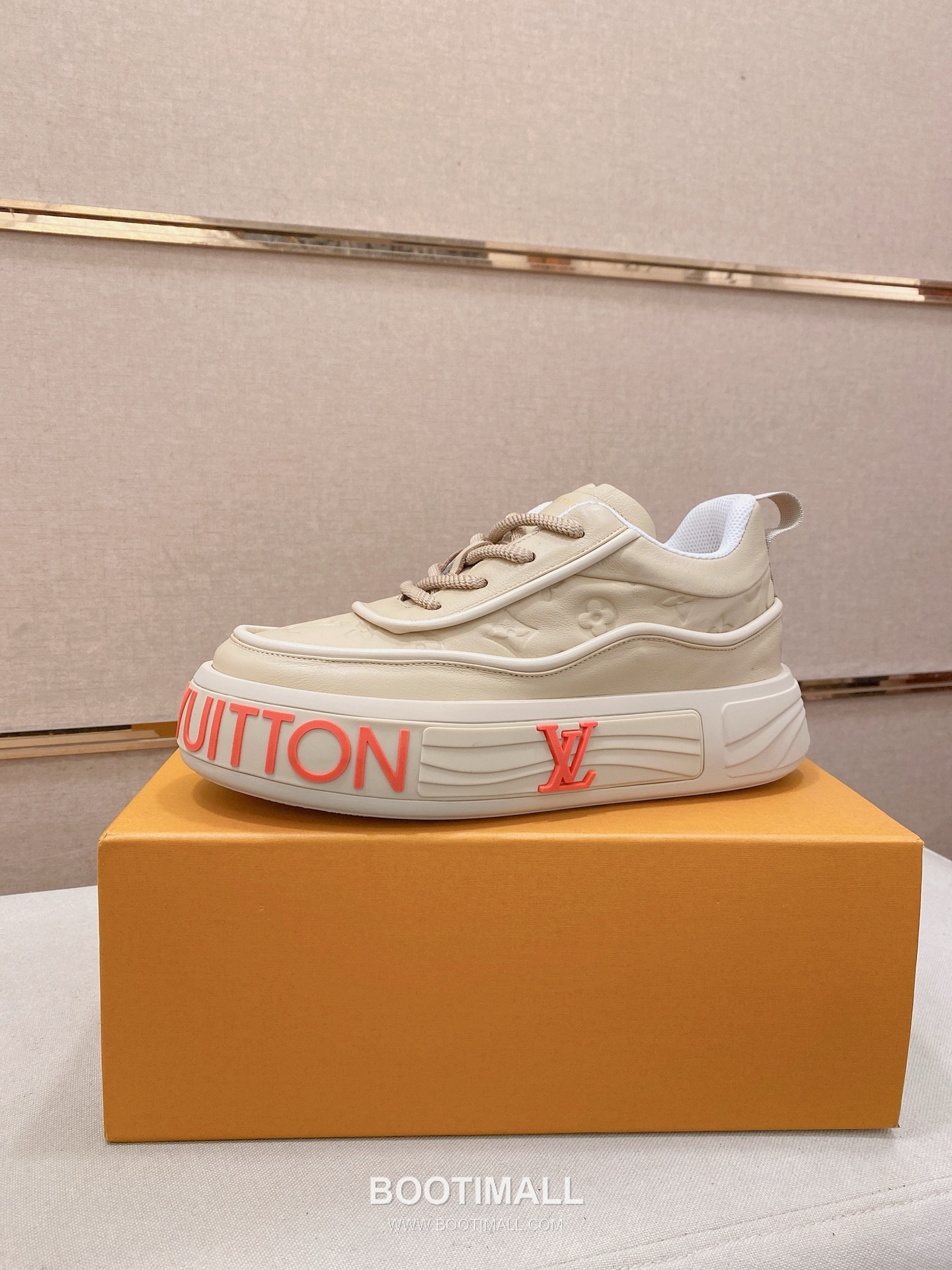 Louis Vuitton Leather Sneakers 루이비통 레더 스니커즈 1