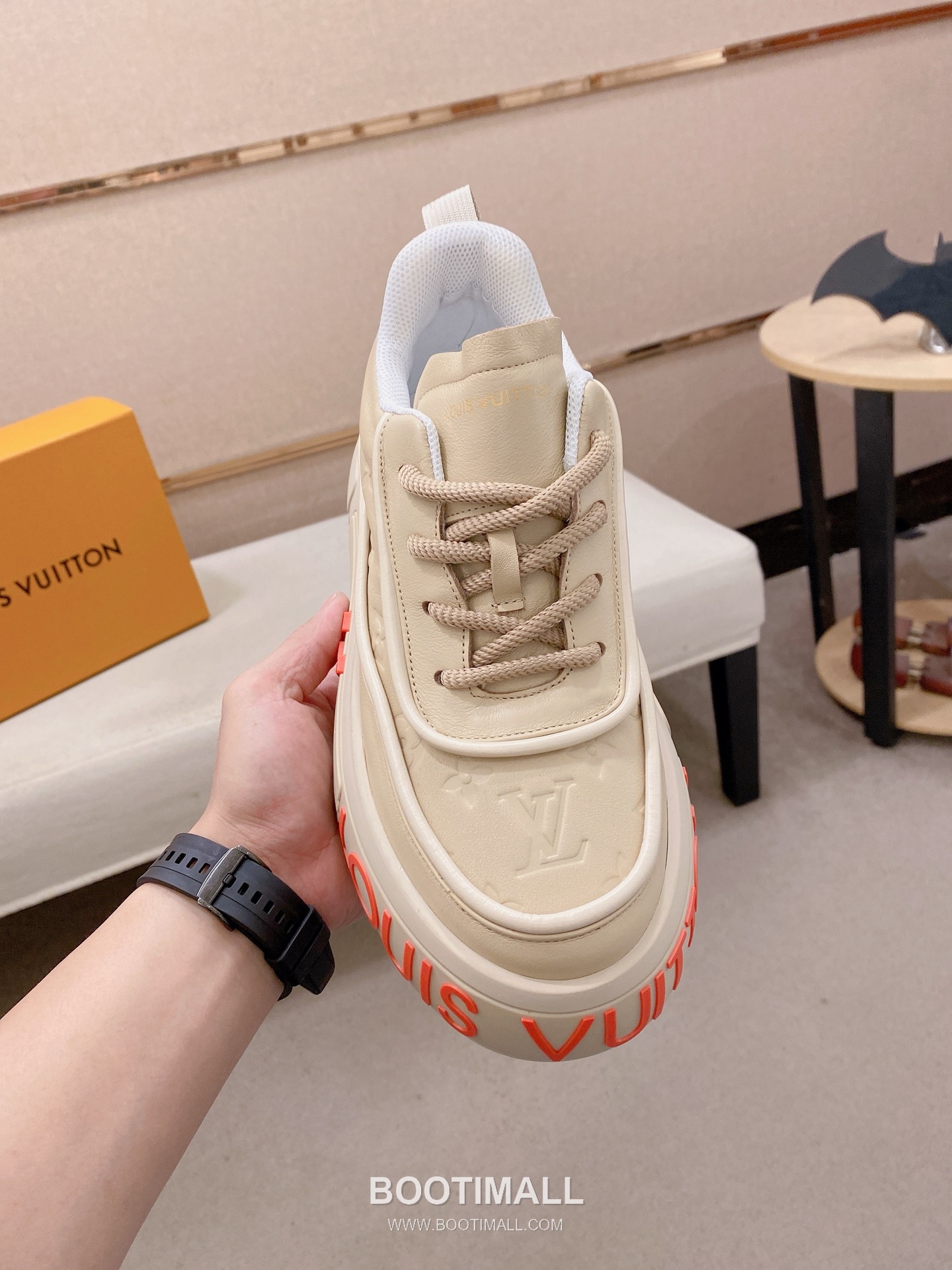 Louis Vuitton Leather Sneakers 루이비통 레더 스니커즈 2