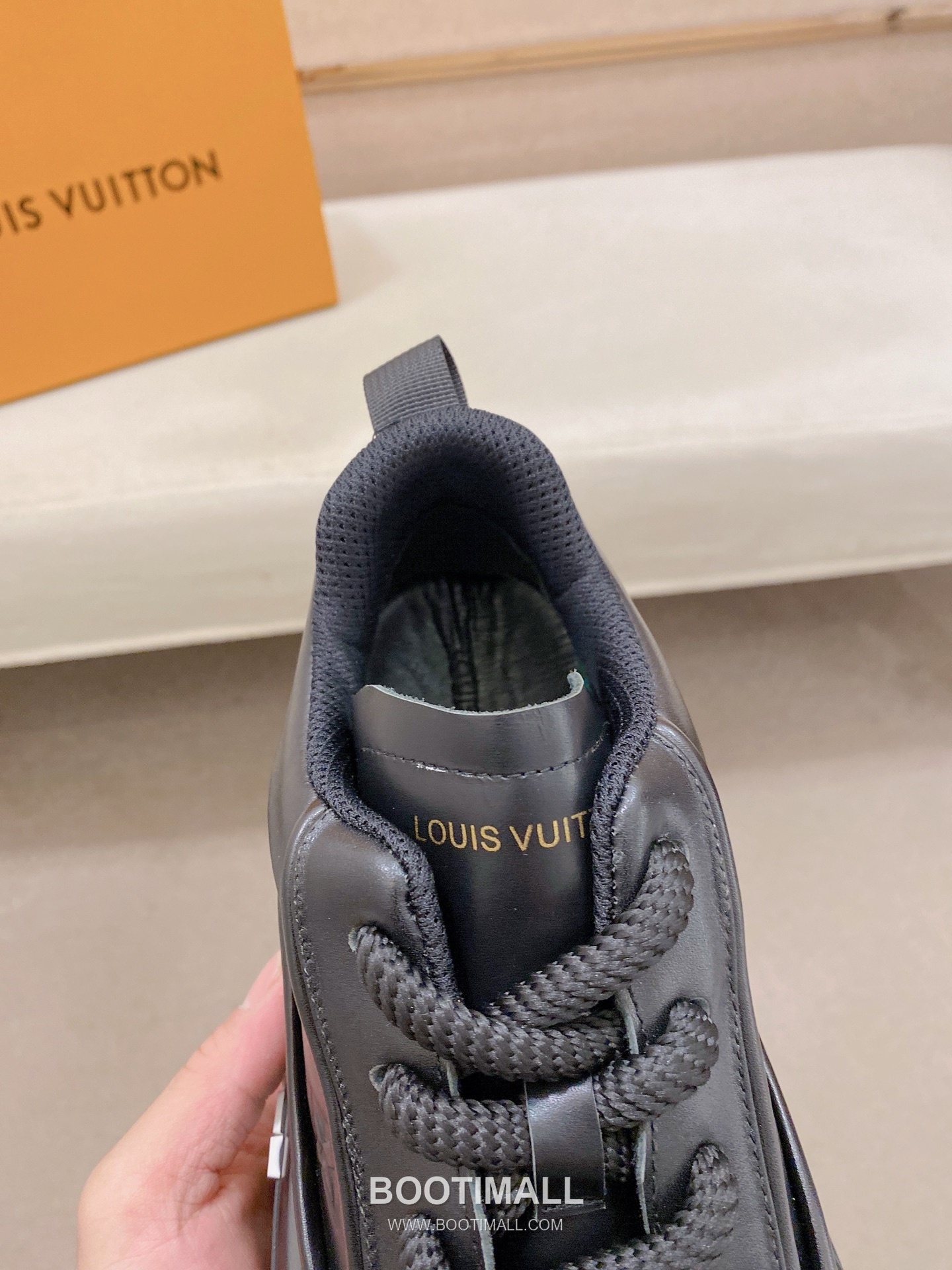 Louis Vuitton Leather Sneakers 루이비통 레더 스니커즈 6
