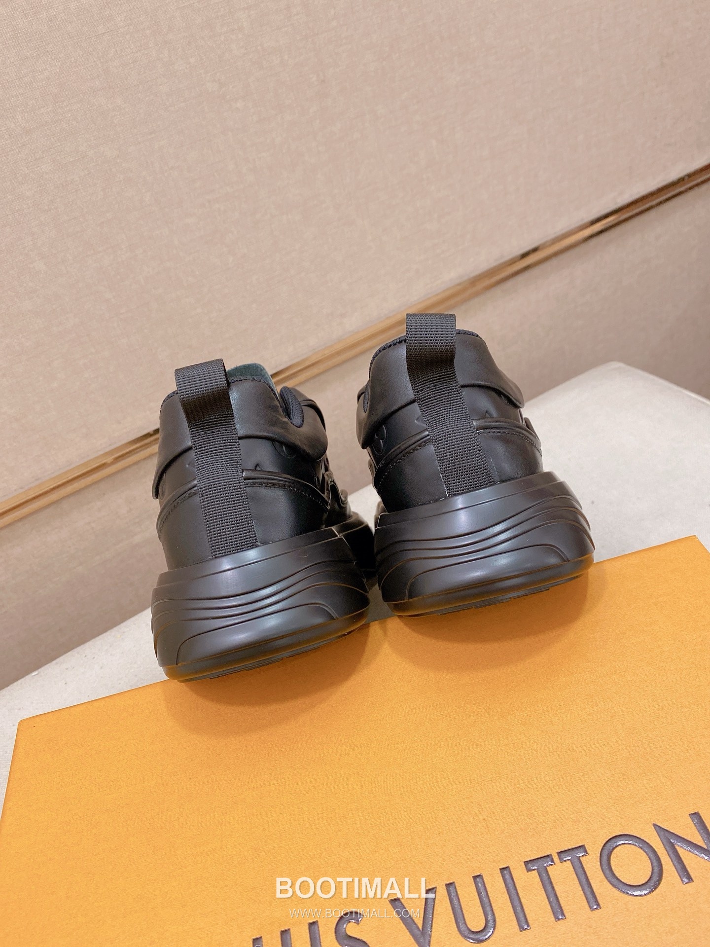 Louis Vuitton Leather Sneakers 루이비통 레더 스니커즈 8