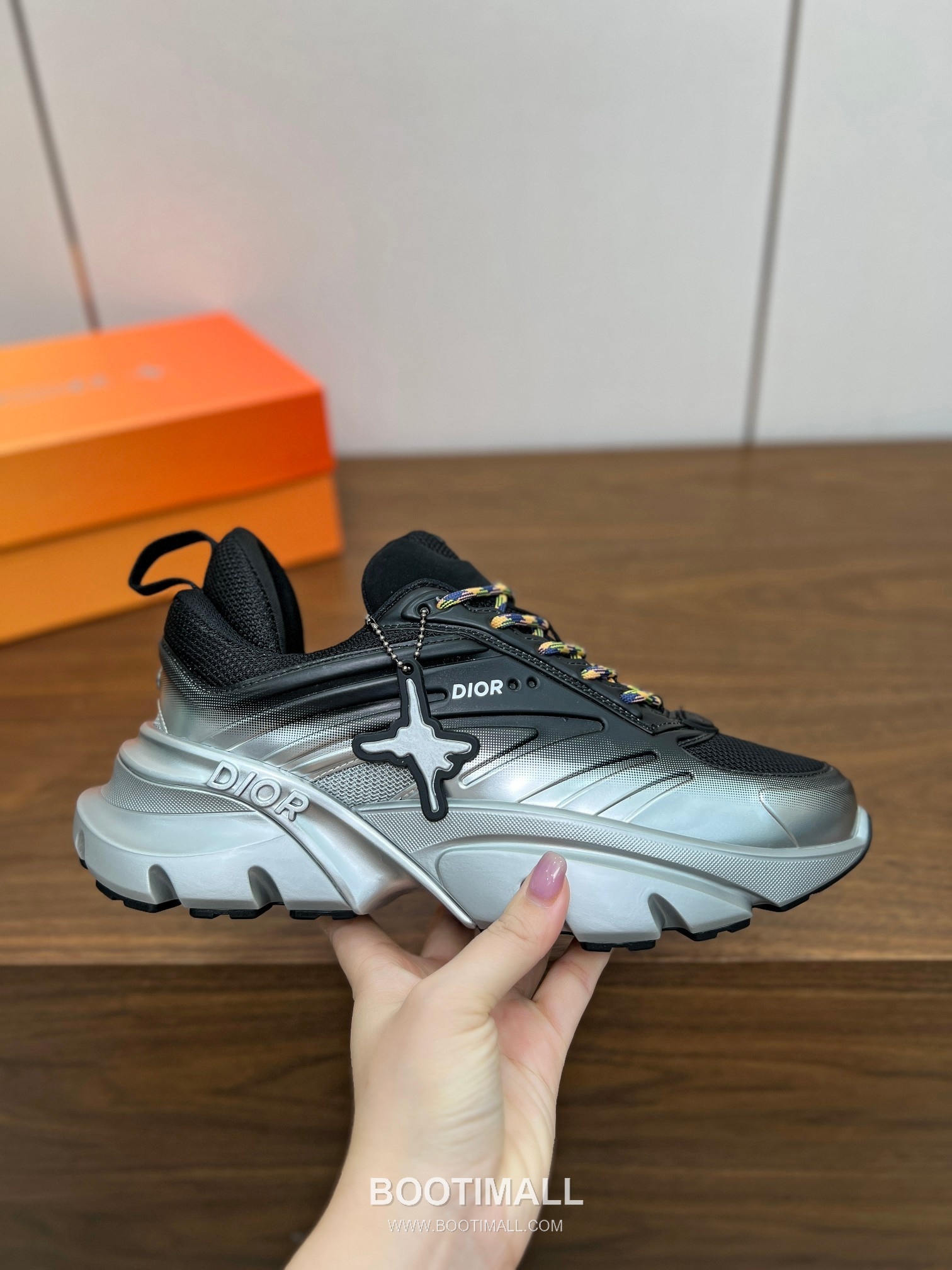 Dior Lewis Hamilton x Dior B44 Blade Gradient Mesh Leather Black Silver Sneakers 디올 루이스 해밀턴 x 디올 B44 블레이드 그라디언트 메쉬 레더 블랙 실버 스니커즈 1