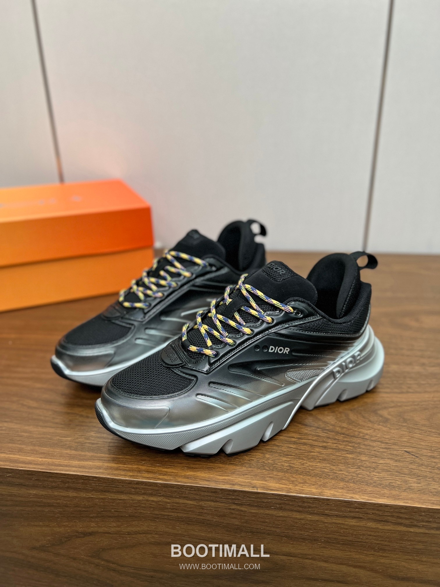 Dior Lewis Hamilton x Dior B44 Blade Gradient Mesh Leather Black Silver Sneakers 디올 루이스 해밀턴 x 디올 B44 블레이드 그라디언트 메쉬 레더 블랙 실버 스니커즈 2