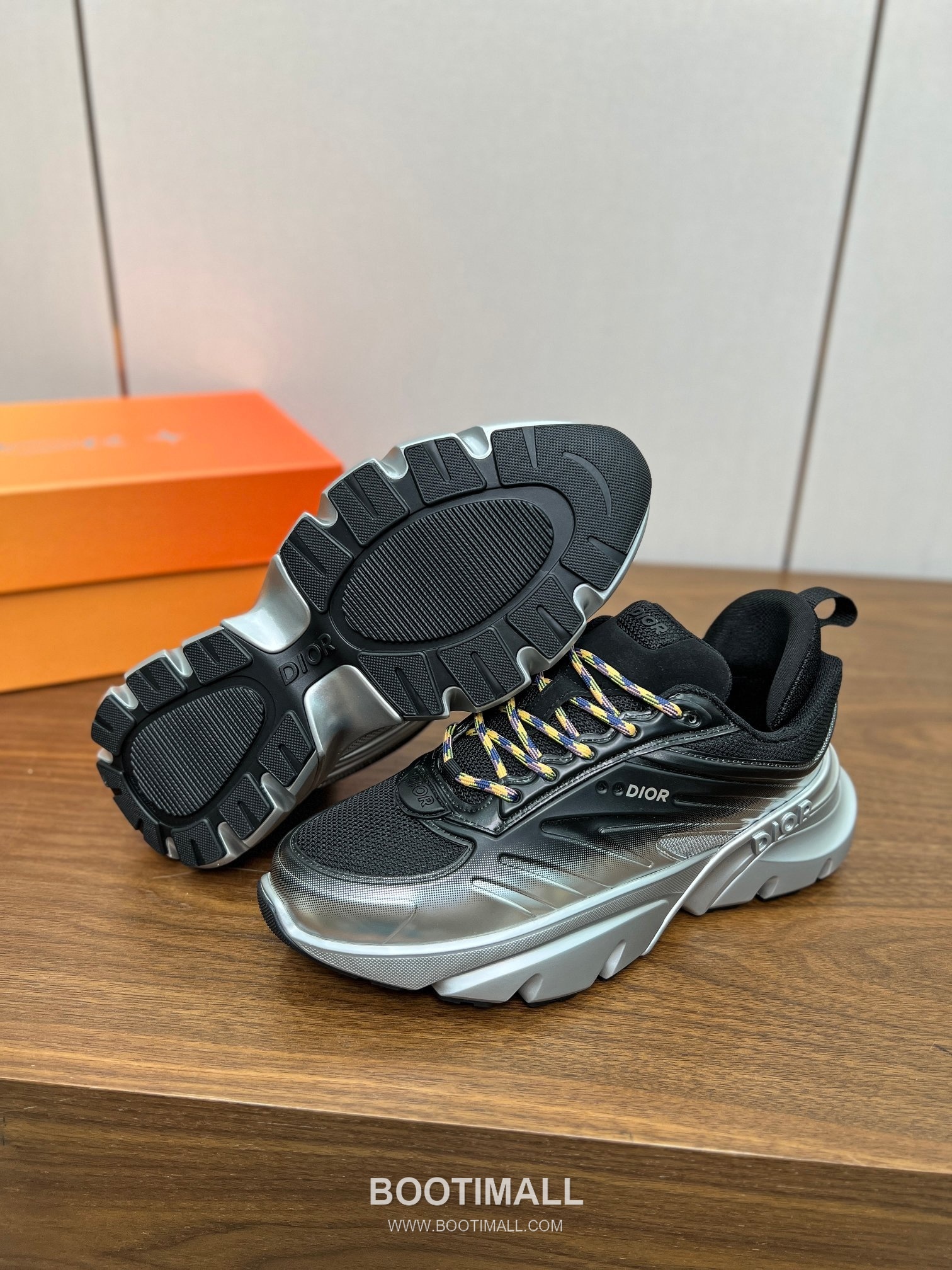 Dior Lewis Hamilton x Dior B44 Blade Gradient Mesh Leather Black Silver Sneakers 디올 루이스 해밀턴 x 디올 B44 블레이드 그라디언트 메쉬 레더 블랙 실버 스니커즈 4