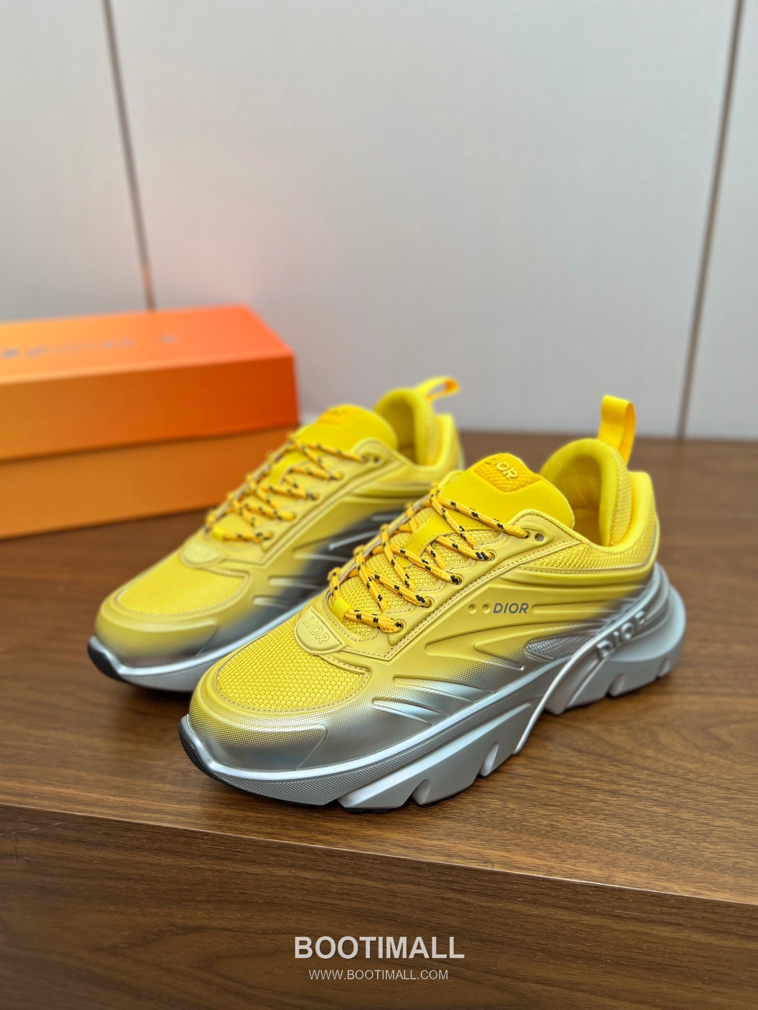 Dior Lewis Hamilton x Dior B44 Blade Gradient Mesh Leather Black Silver Sneakers 디올 루이스 해밀턴 x 디올 B44 블레이드 그라디언트 메쉬 레더 블랙 실버 스니커즈 2