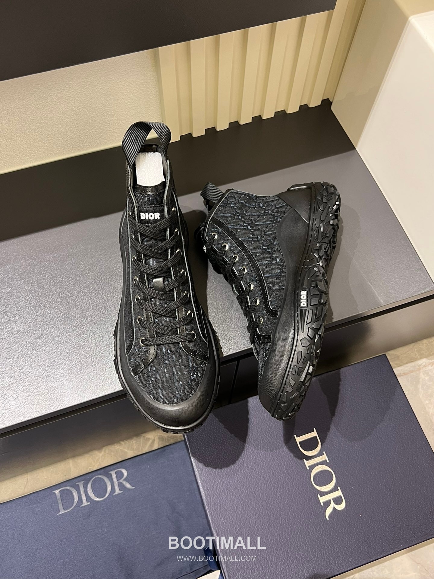 Dior B28 High-Top Oblique Jacquard Beige Black Sneakers 디올 B28 하이탑 오블리크 자카드 베이지 블랙 스니커즈 4