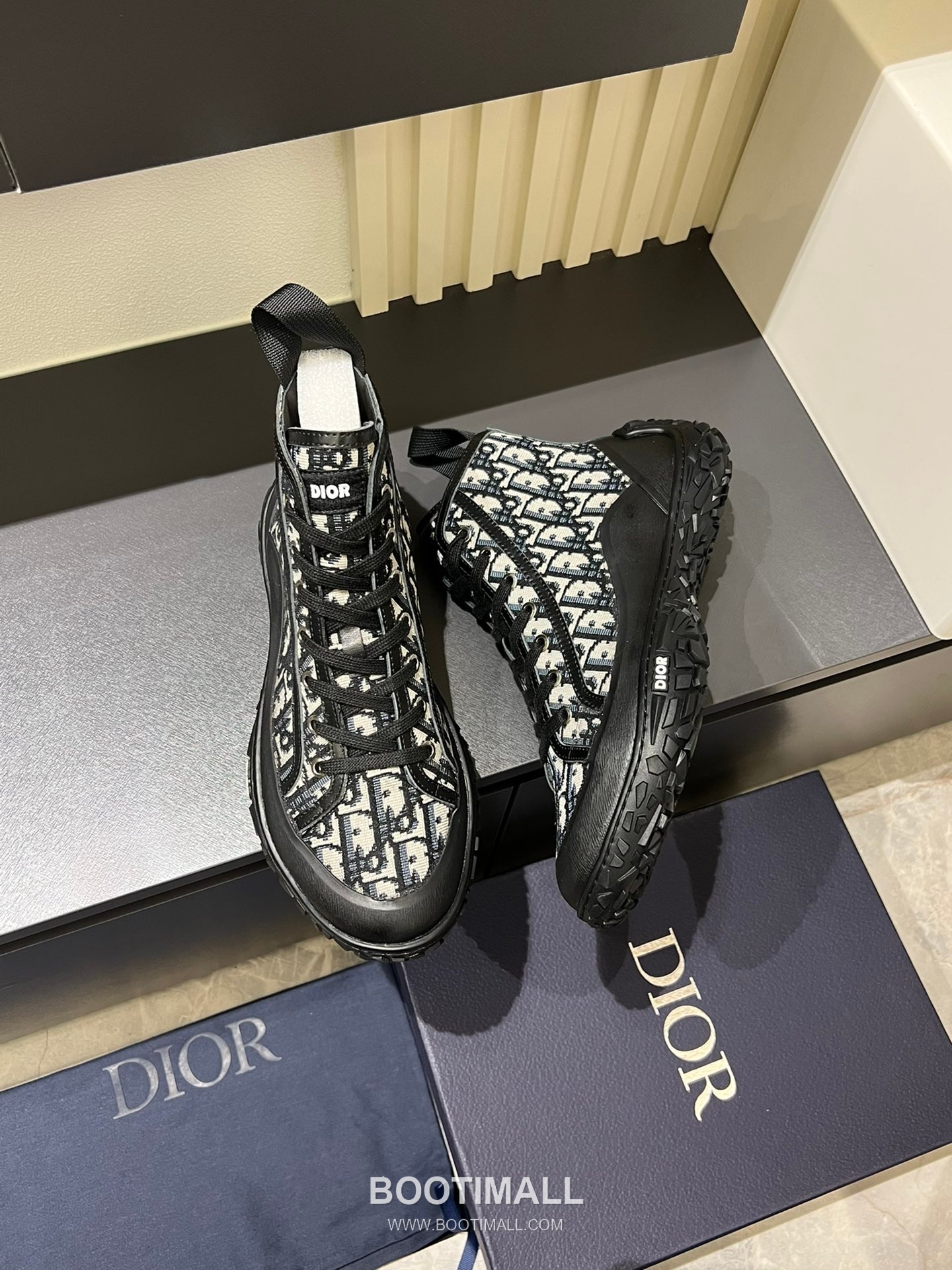 Dior B28 High-Top Oblique Jacquard Beige Black Sneakers 디올 B28 하이탑 오블리크 자카드 베이지 블랙 스니커즈 4