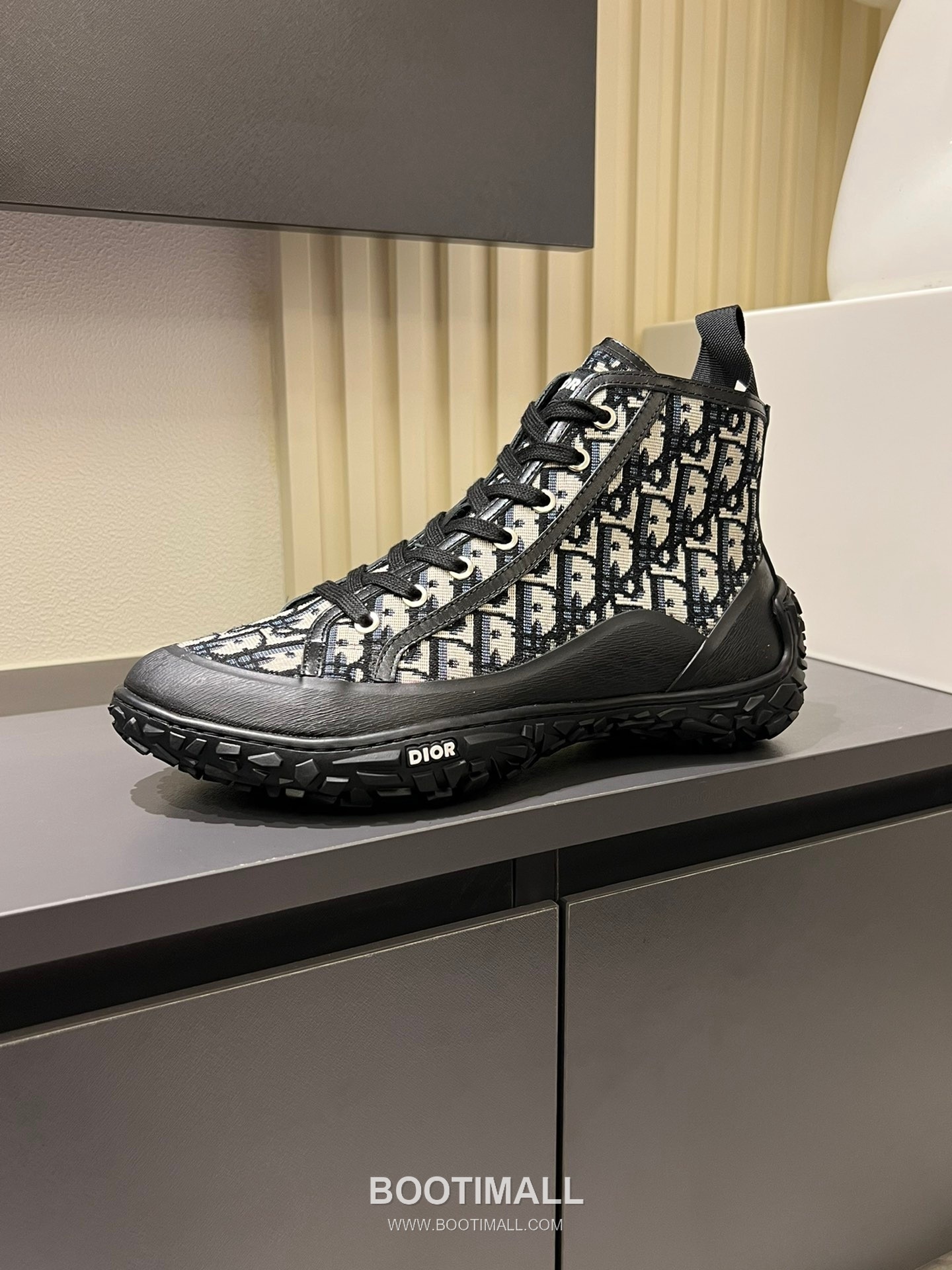 Dior B28 High-Top Oblique Jacquard Beige Black Sneakers 디올 B28 하이탑 오블리크 자카드 베이지 블랙 스니커즈 5