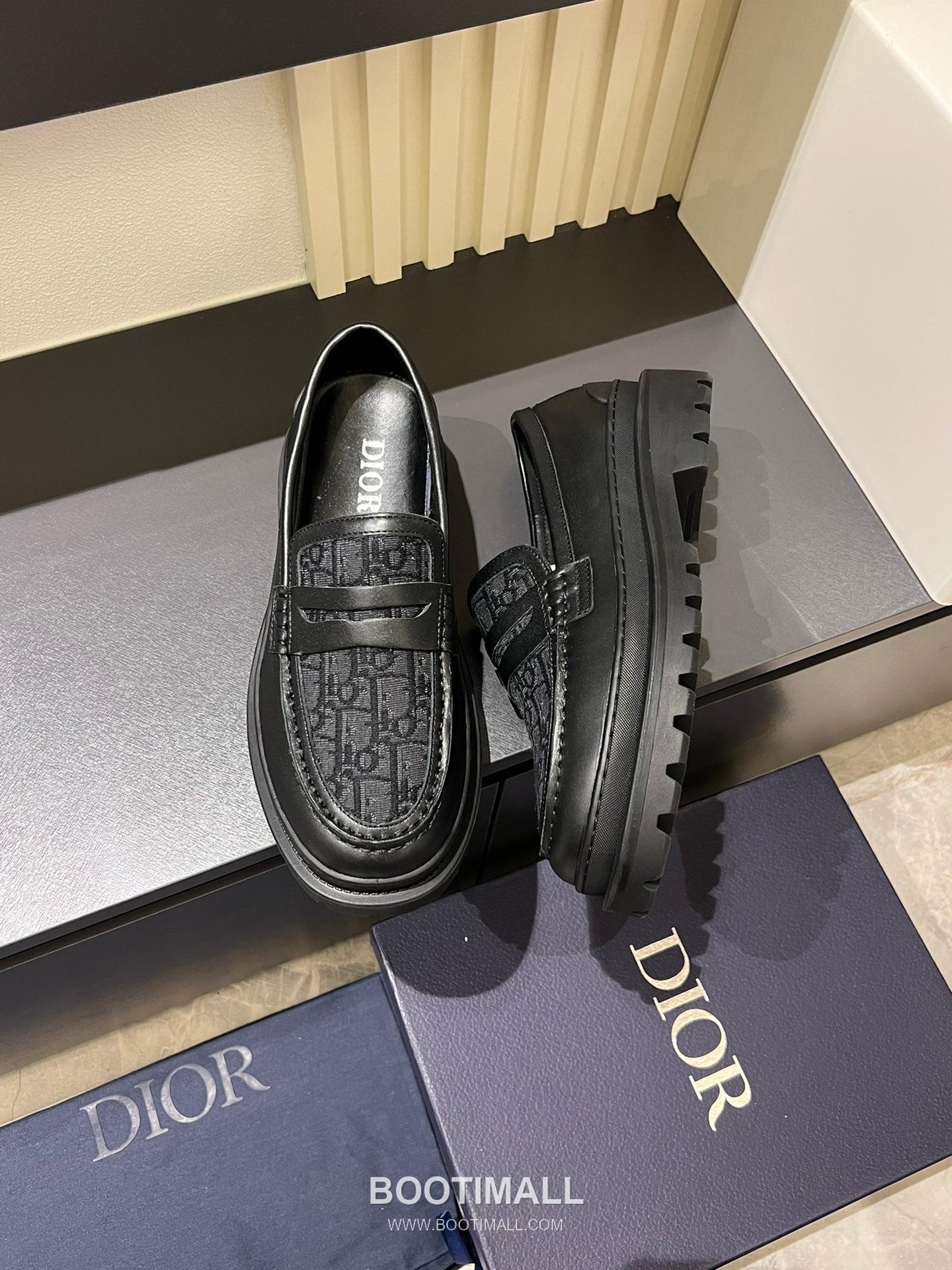 Dior And Shawn Stussy Smooth Calfskin Leather Black Loafer 디올 앤 숀 스투시 스무드 송아지 가죽 블랙 로퍼 4