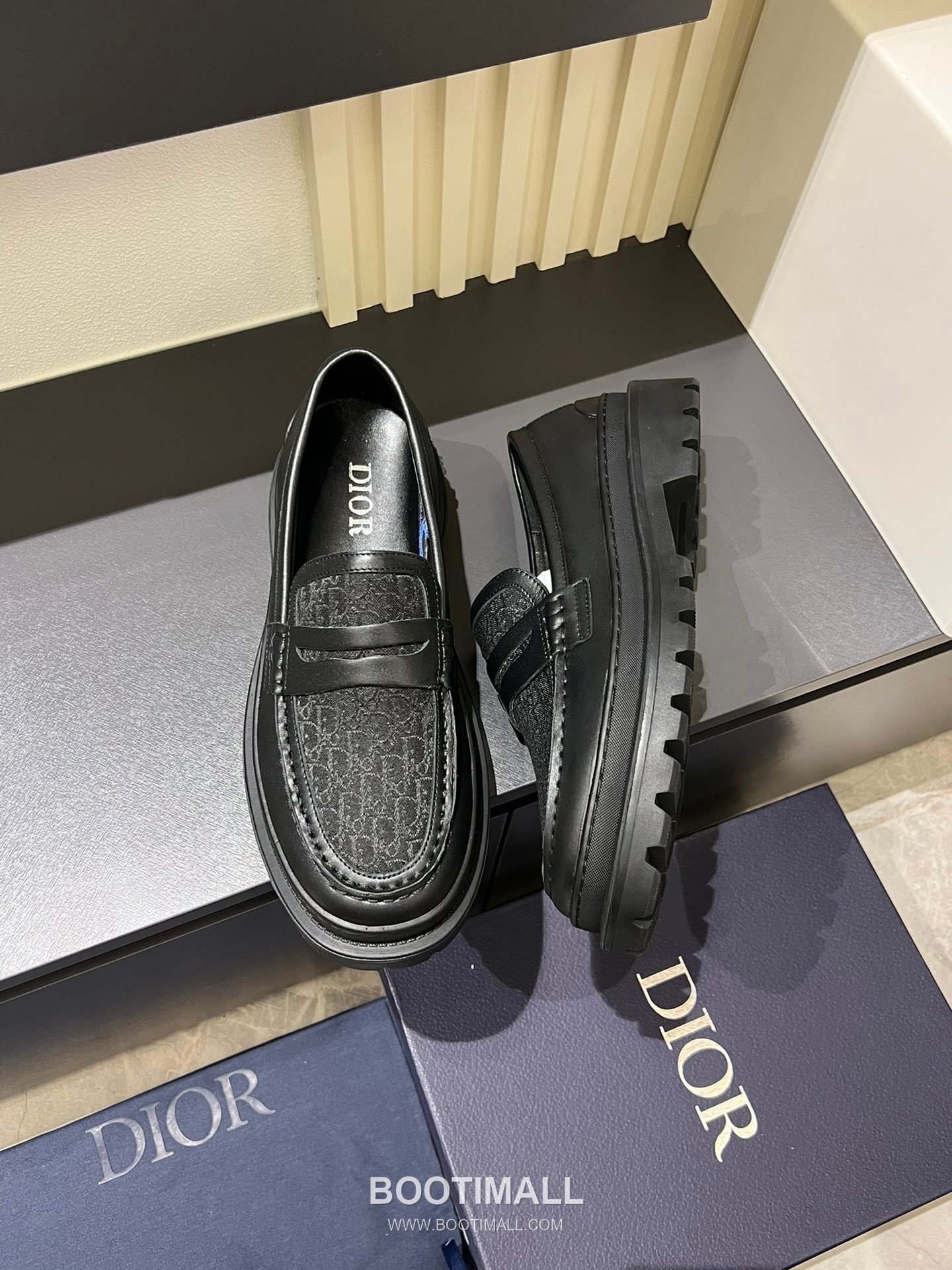 Dior And Shawn Stussy Smooth Calfskin Leather Black Loafer 디올 앤 숀 스투시 스무드 송아지 가죽 블랙 로퍼 4