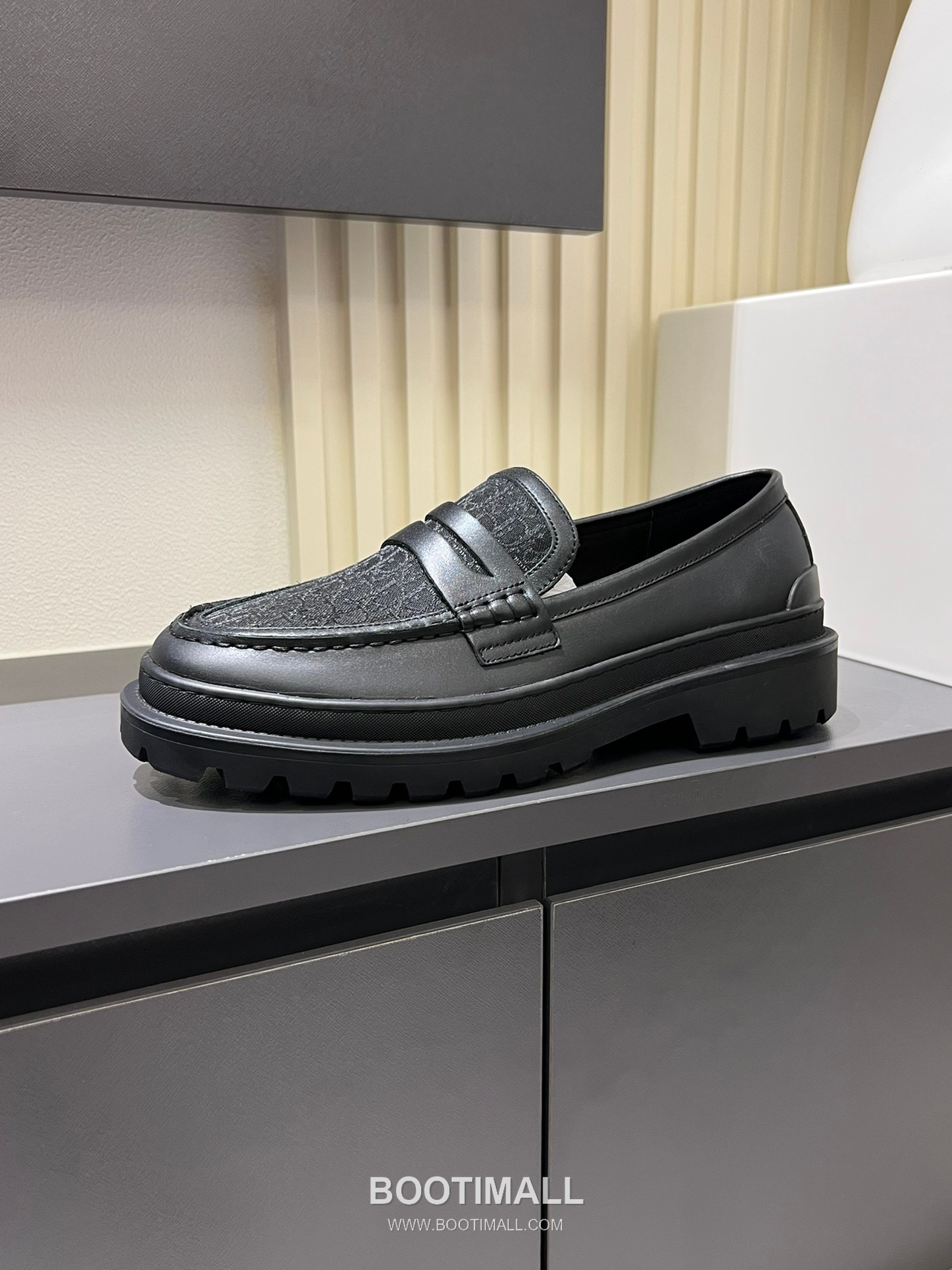 Dior And Shawn Stussy Smooth Calfskin Leather Black Loafer 디올 앤 숀 스투시 스무드 송아지 가죽 블랙 로퍼 5