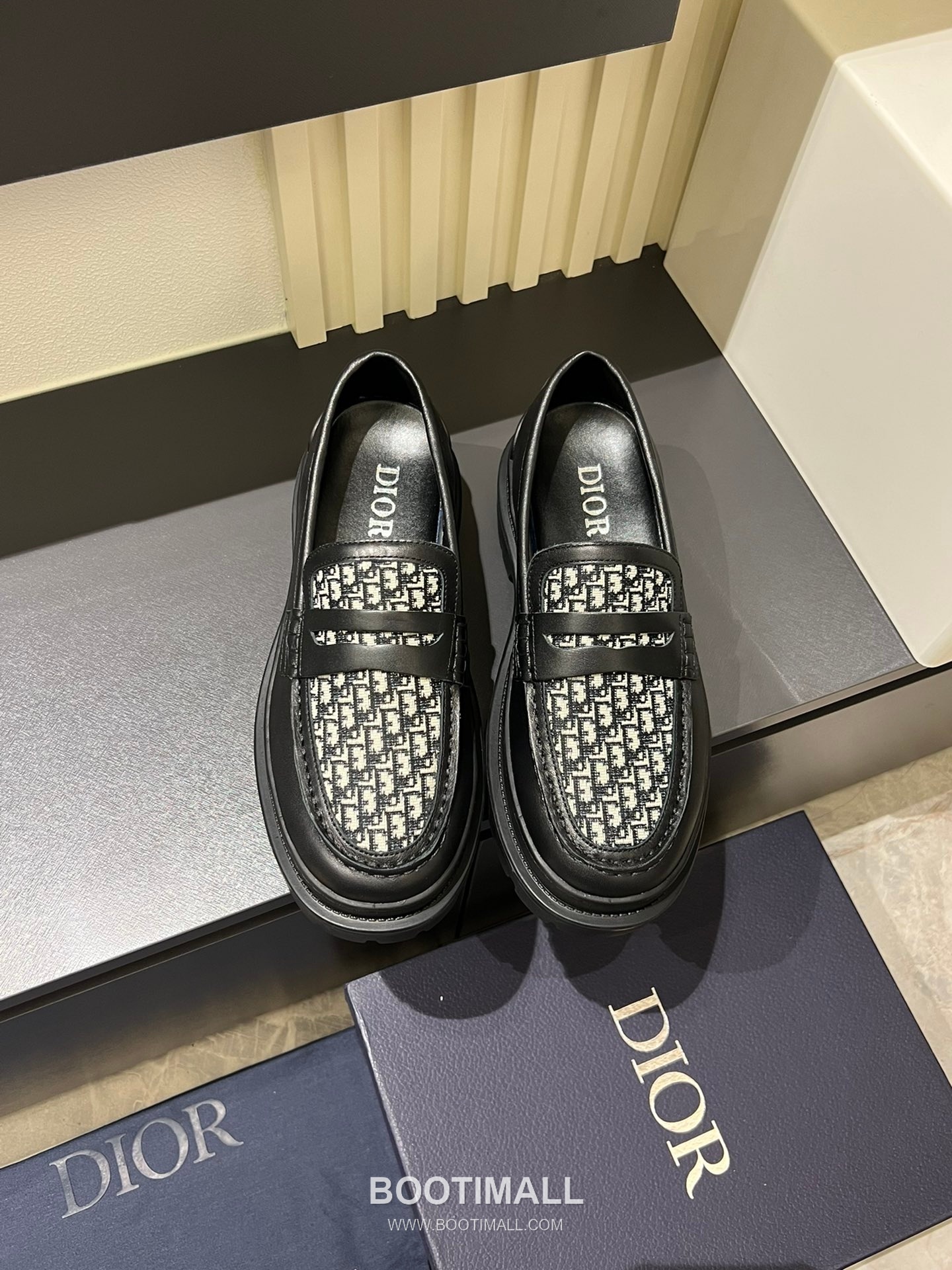 Dior And Shawn Stussy Smooth Calfskin Leather Black Loafer 디올 앤 숀 스투시 스무드 송아지 가죽 블랙 로퍼 1