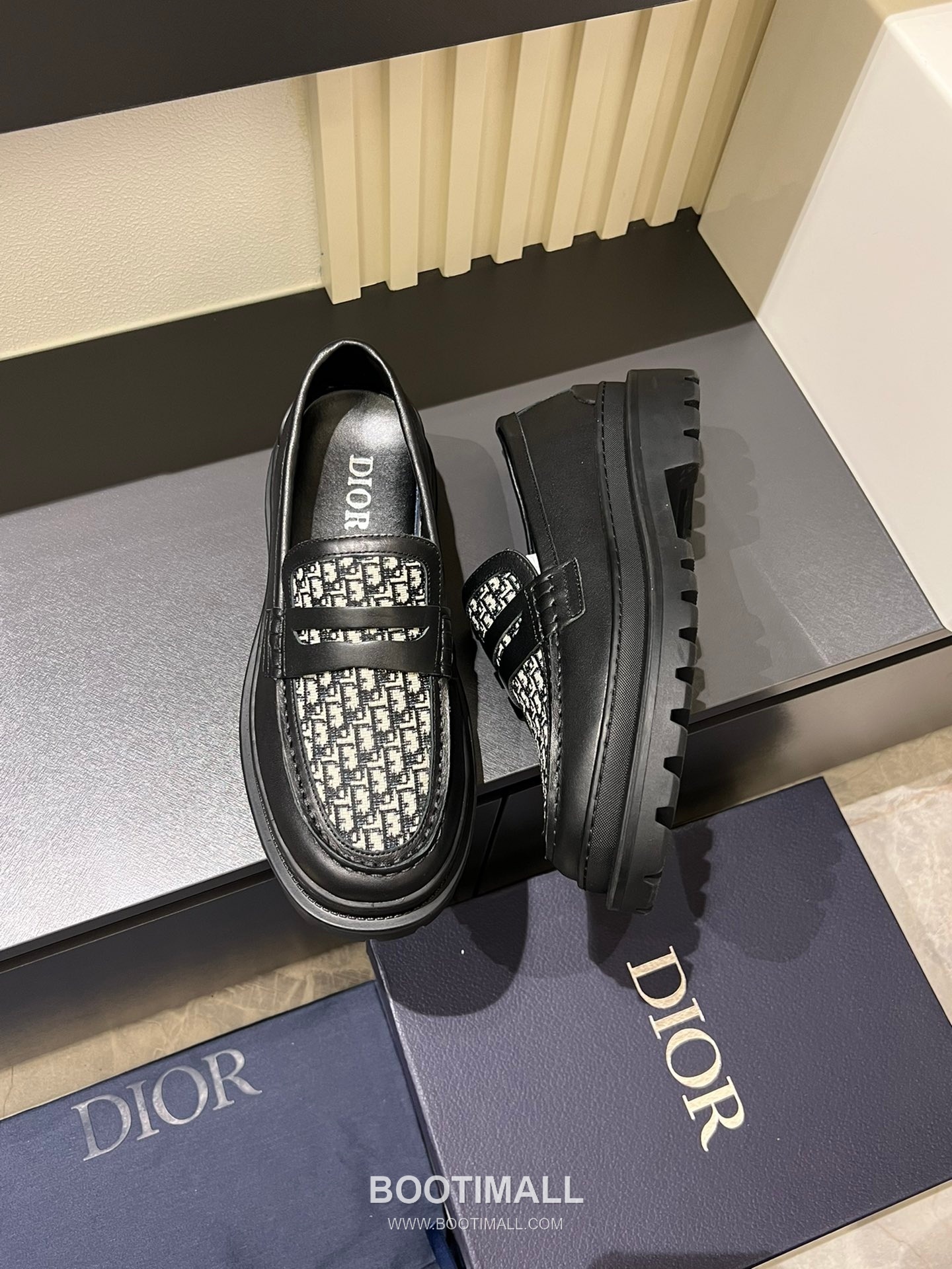 Dior And Shawn Stussy Smooth Calfskin Leather Black Loafer 디올 앤 숀 스투시 스무드 송아지 가죽 블랙 로퍼 4