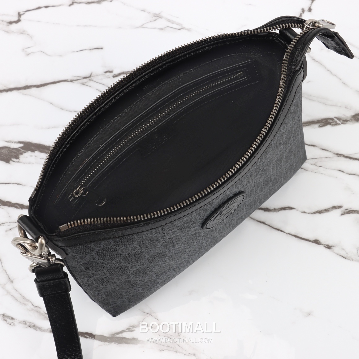 Gucci 760021 Black Leather Shoulder Bag 구찌 760021 블랙 레더 숄더백 22cm 9