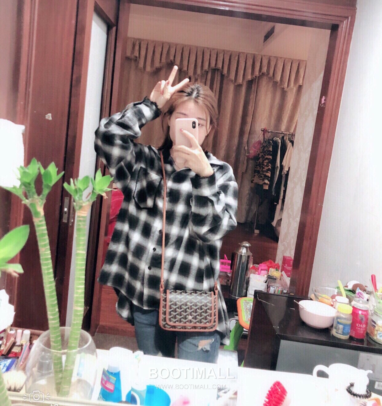 Goyard Saint Honore Yellow Goyardine Canvas Crossbody Bag 고야드 생토노레 옐로우 고야딘 캔버스 크로스백 22cm 3