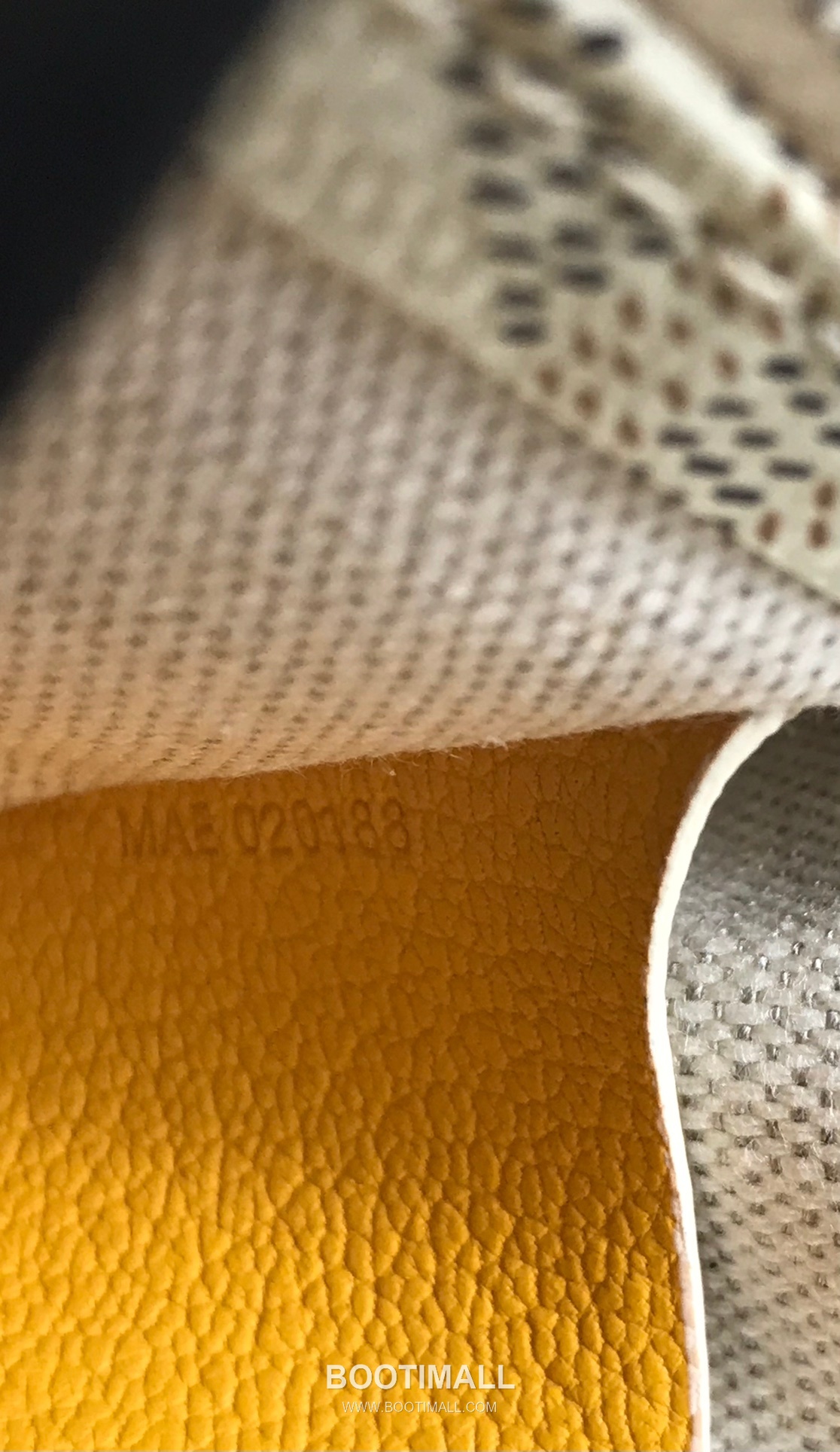 Goyard Plumet Triple Compartment Canvas Leather Crossbody Bag 고야드 플루멧 020188 캔버스 레더 크로스백 20cm 8