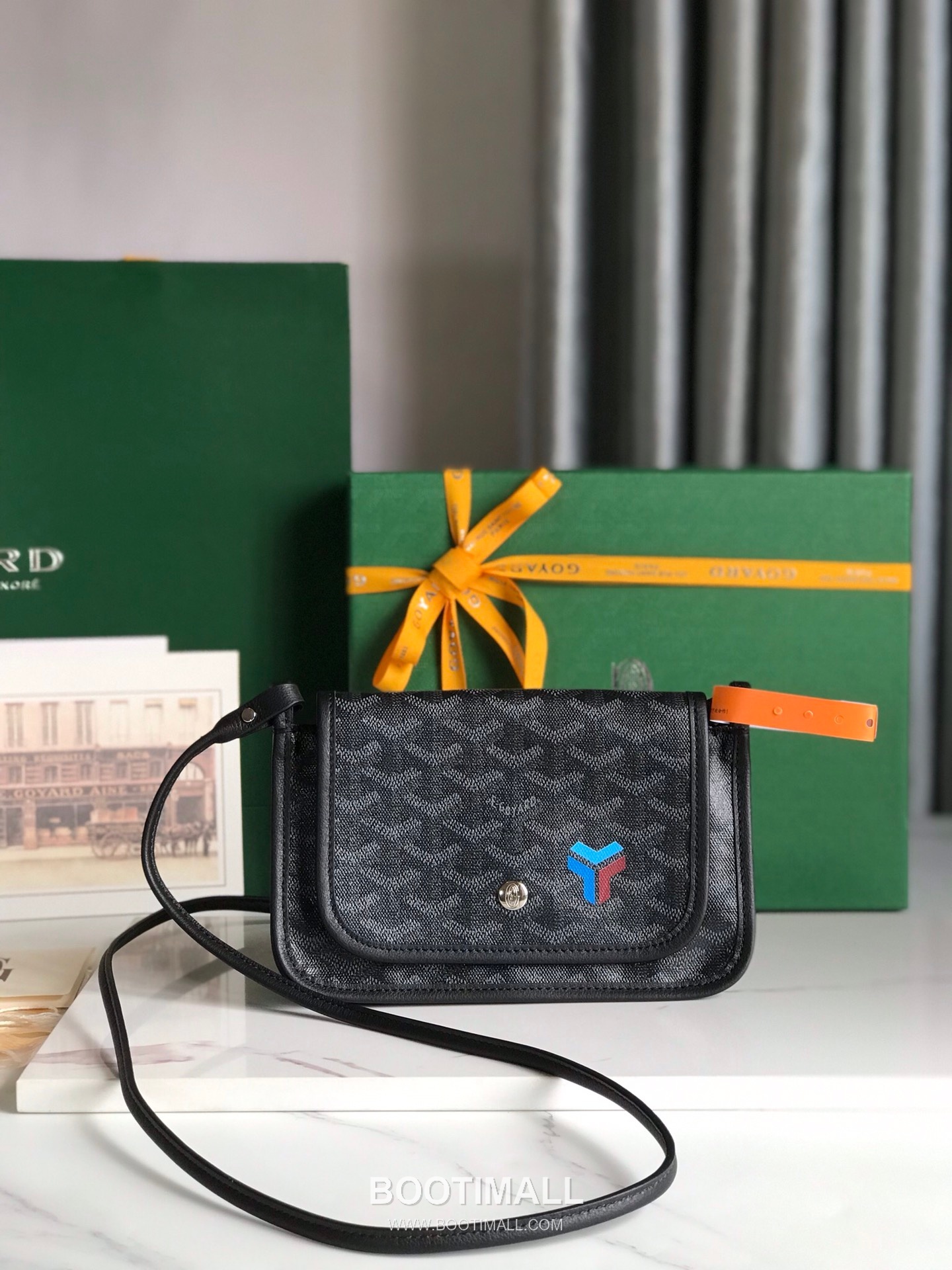 Goyard Plumet Limited Black Painted Canvas Crossbody Bag 고야드 플루메 020188 리미티드 블랙 페인티드 캔버스 크로스백 20cm 1