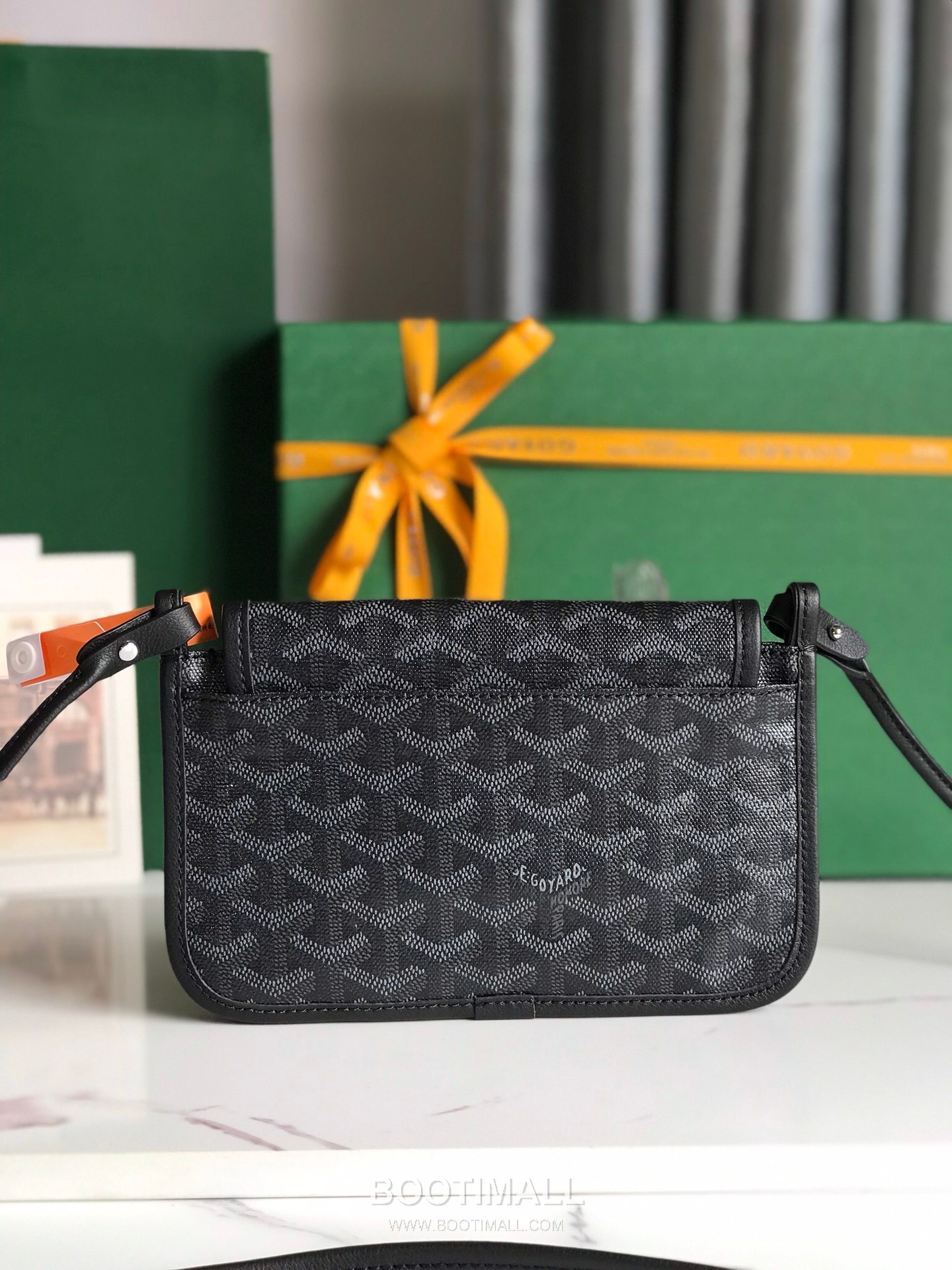 Goyard Plumet Limited Black Painted Canvas Crossbody Bag 고야드 플루메 020188 리미티드 블랙 페인티드 캔버스 크로스백 20cm 4