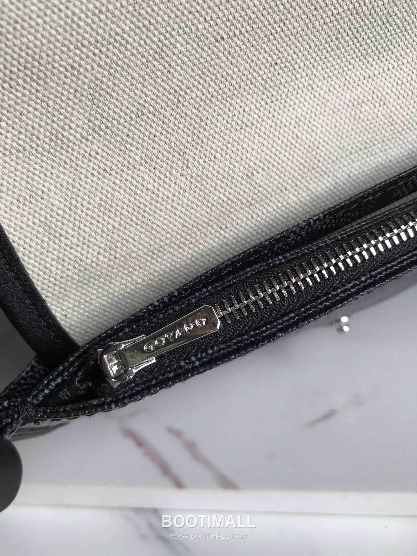 Goyard Plumet Limited Black Painted Canvas Crossbody Bag 고야드 플루메 020188 리미티드 블랙 페인티드 캔버스 크로스백 20cm 7